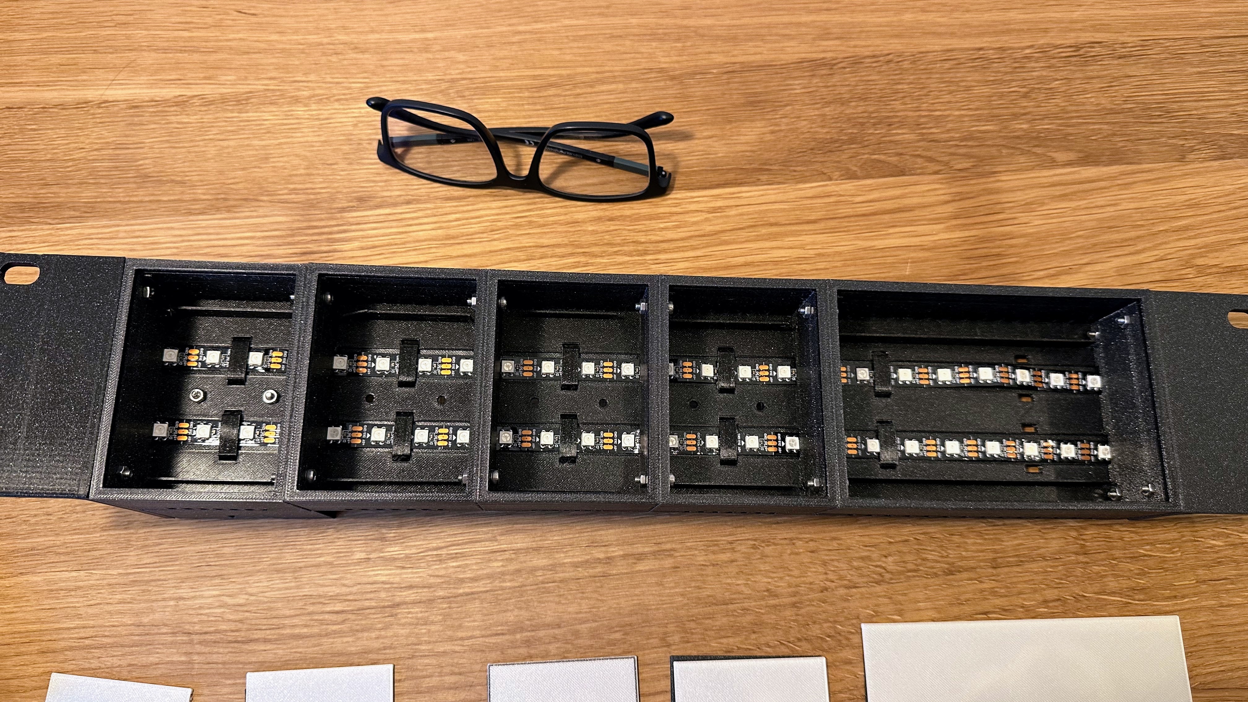 Miniatura 19 do modelo 3D Modular LightBox