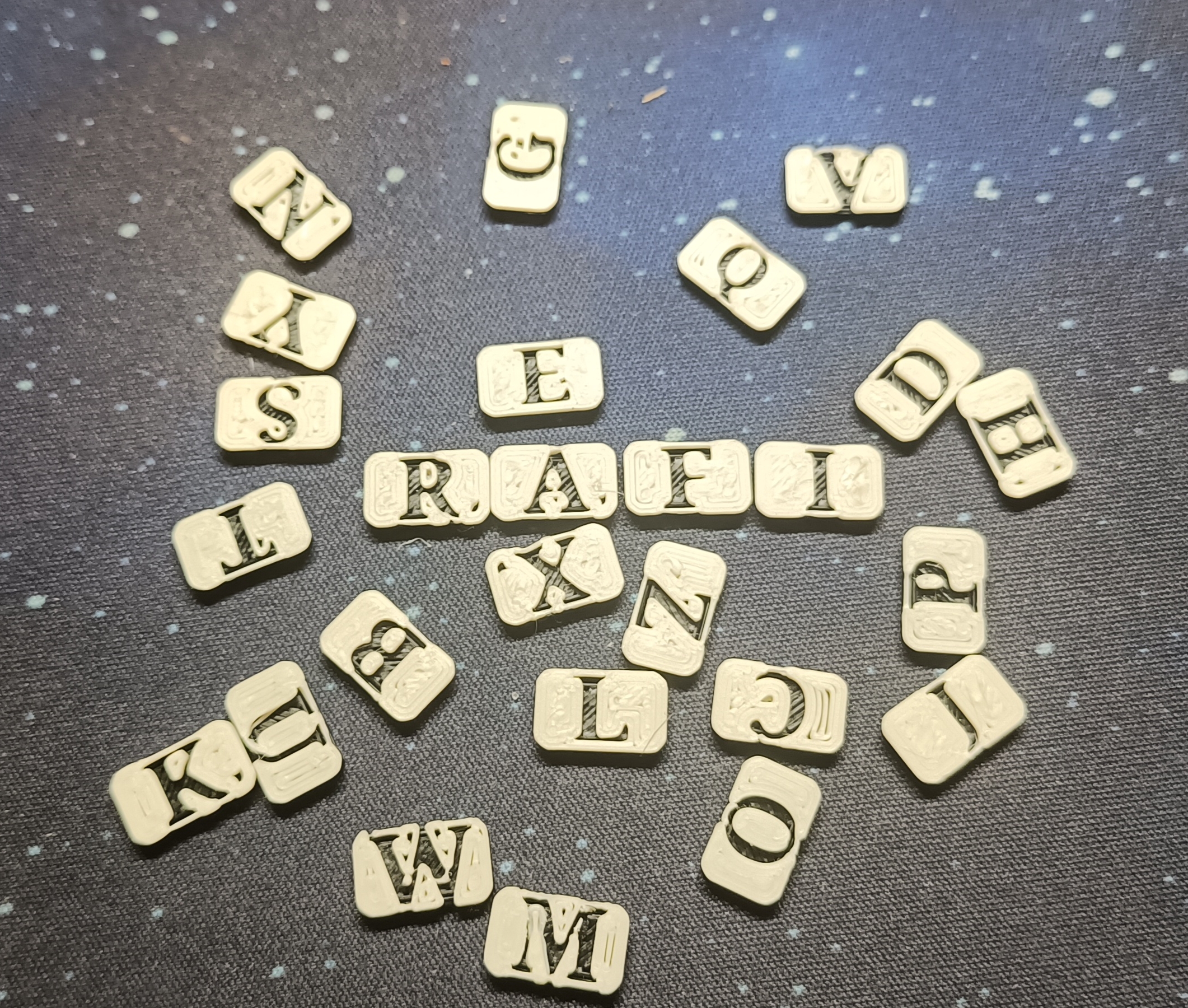 LETRAS B/N — miniatura 2
