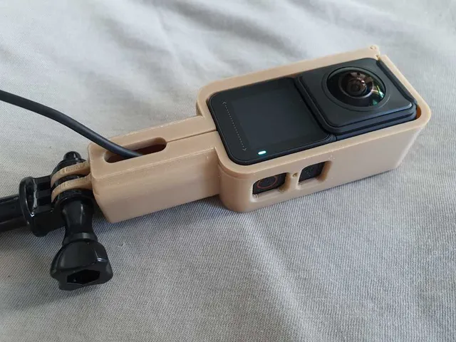 Insta360 One R Vertical Powerbank Mount