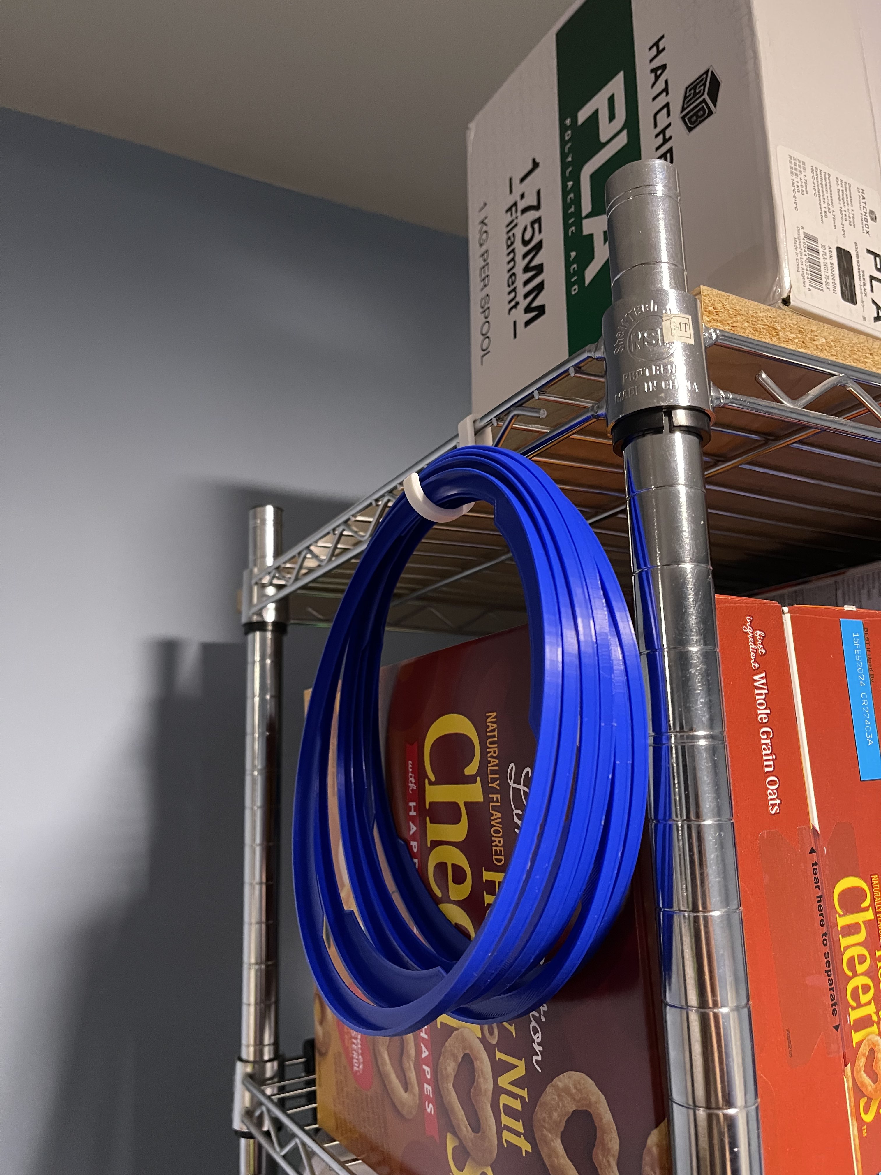 Small wire shelf hook by devind1198 download free stl model