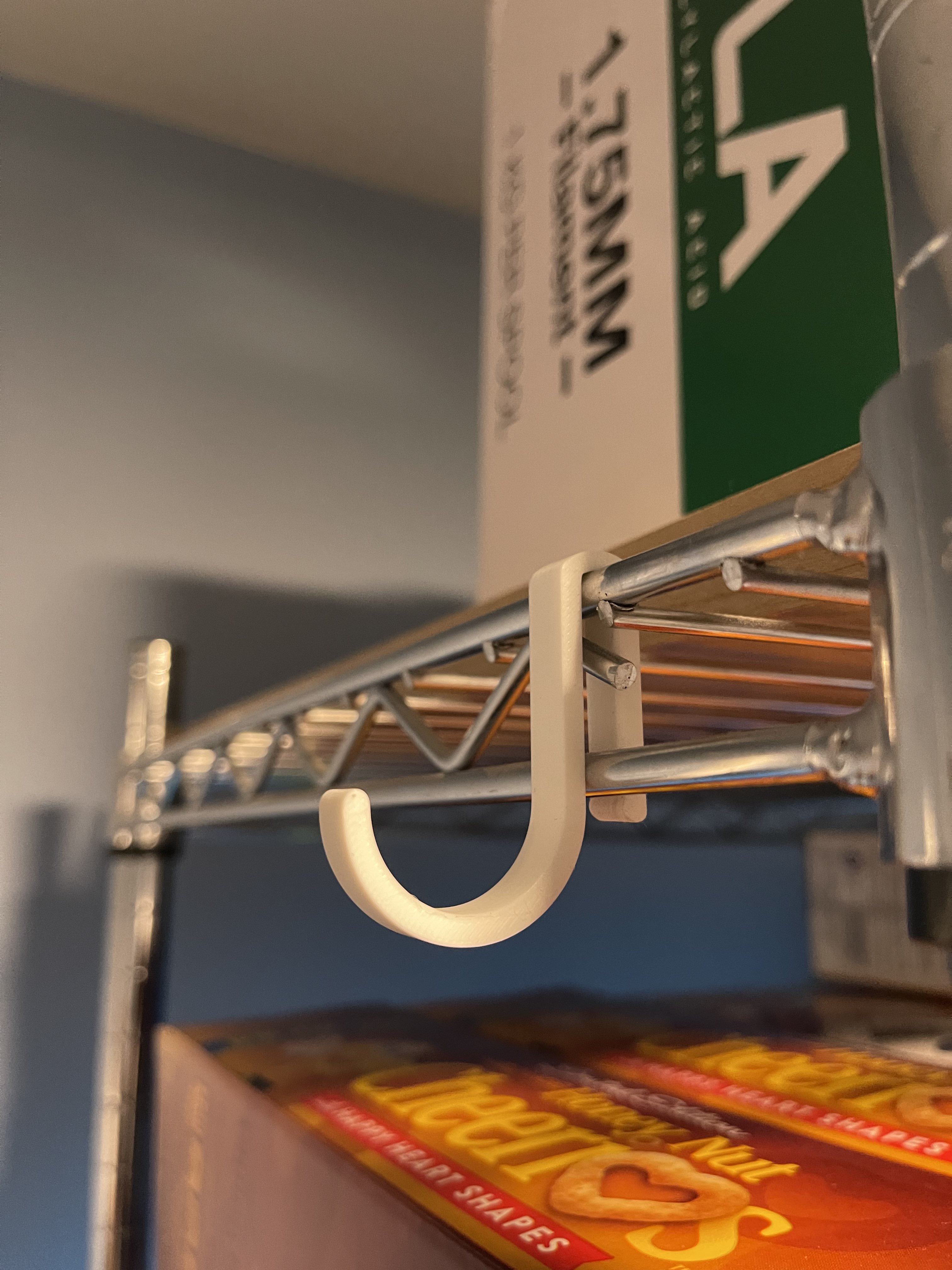 Small wire shelf hook by devind1198 download free stl model