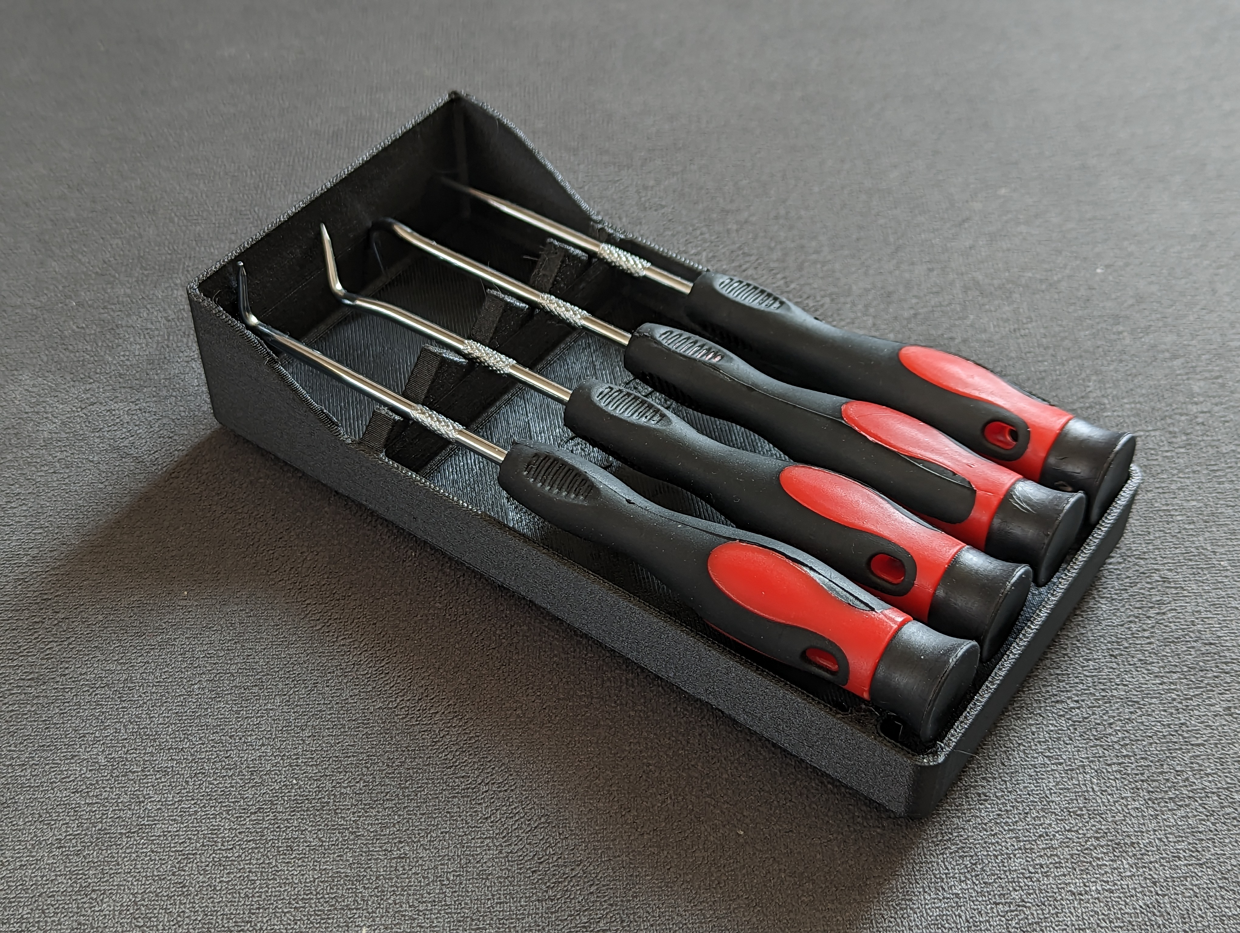 Gridfinity 2x4 Pick holder (up to 160mm)