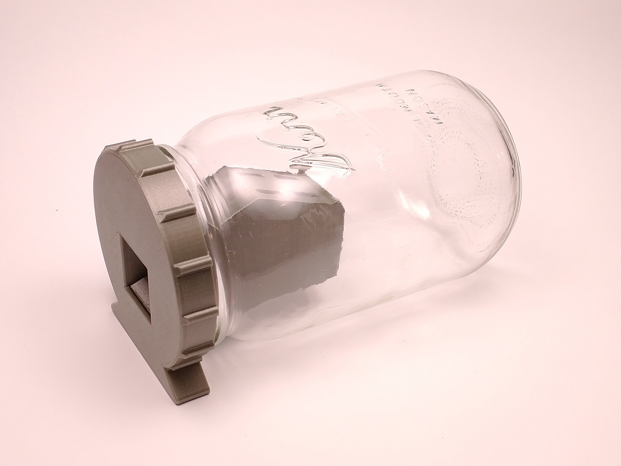 Miniatura 2 do modelo 3D Mason Jar Mouse Trap