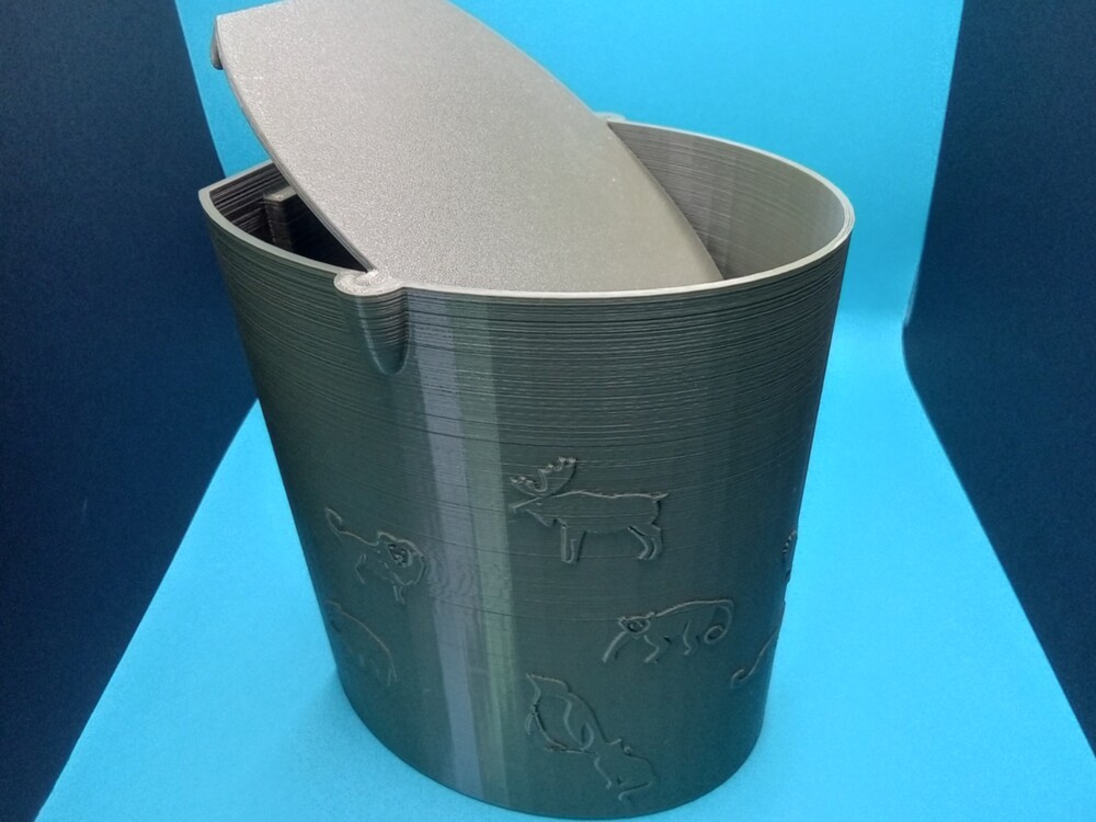Desktop rubbish bin