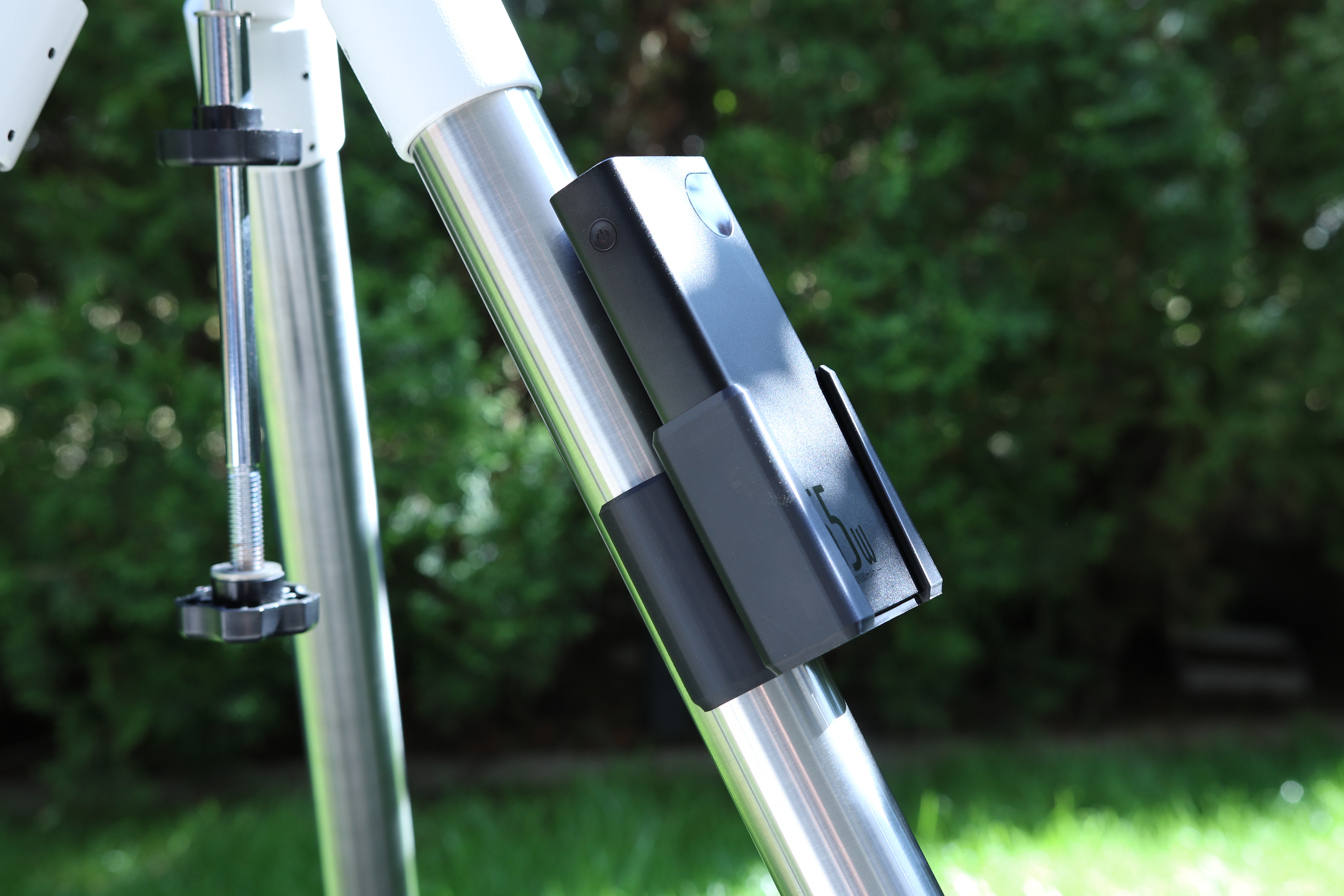 Baseus Powerbank bracket for HEQ5 tripod