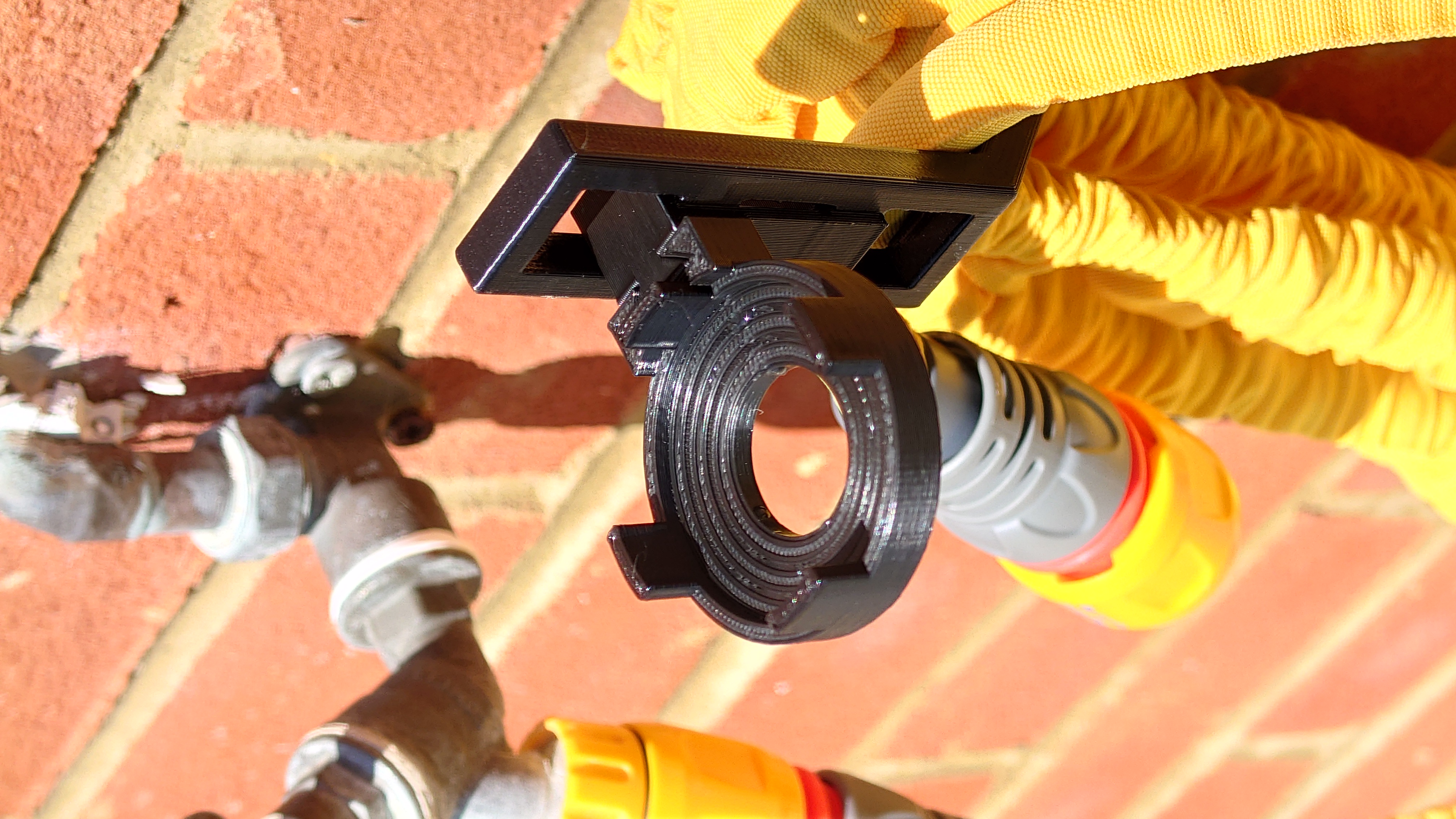 Hozelock nozzle holder extension for hose pip holder by RiotOne