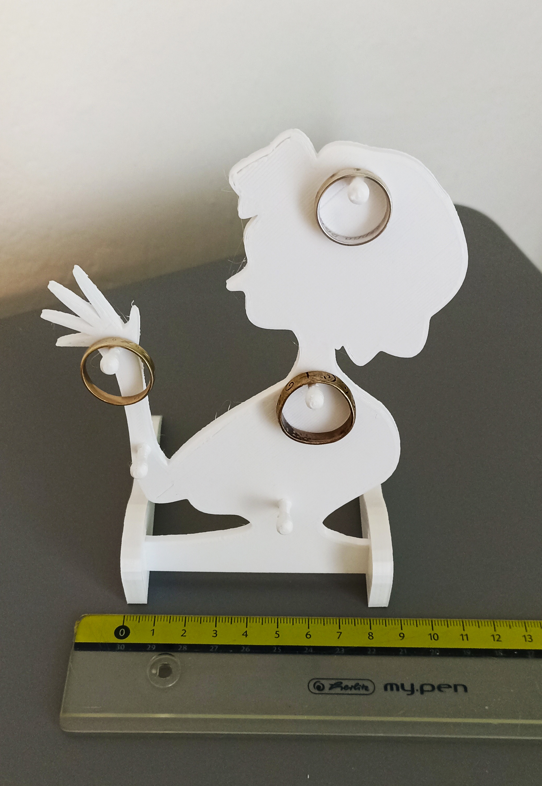 bust of a woman ring holder