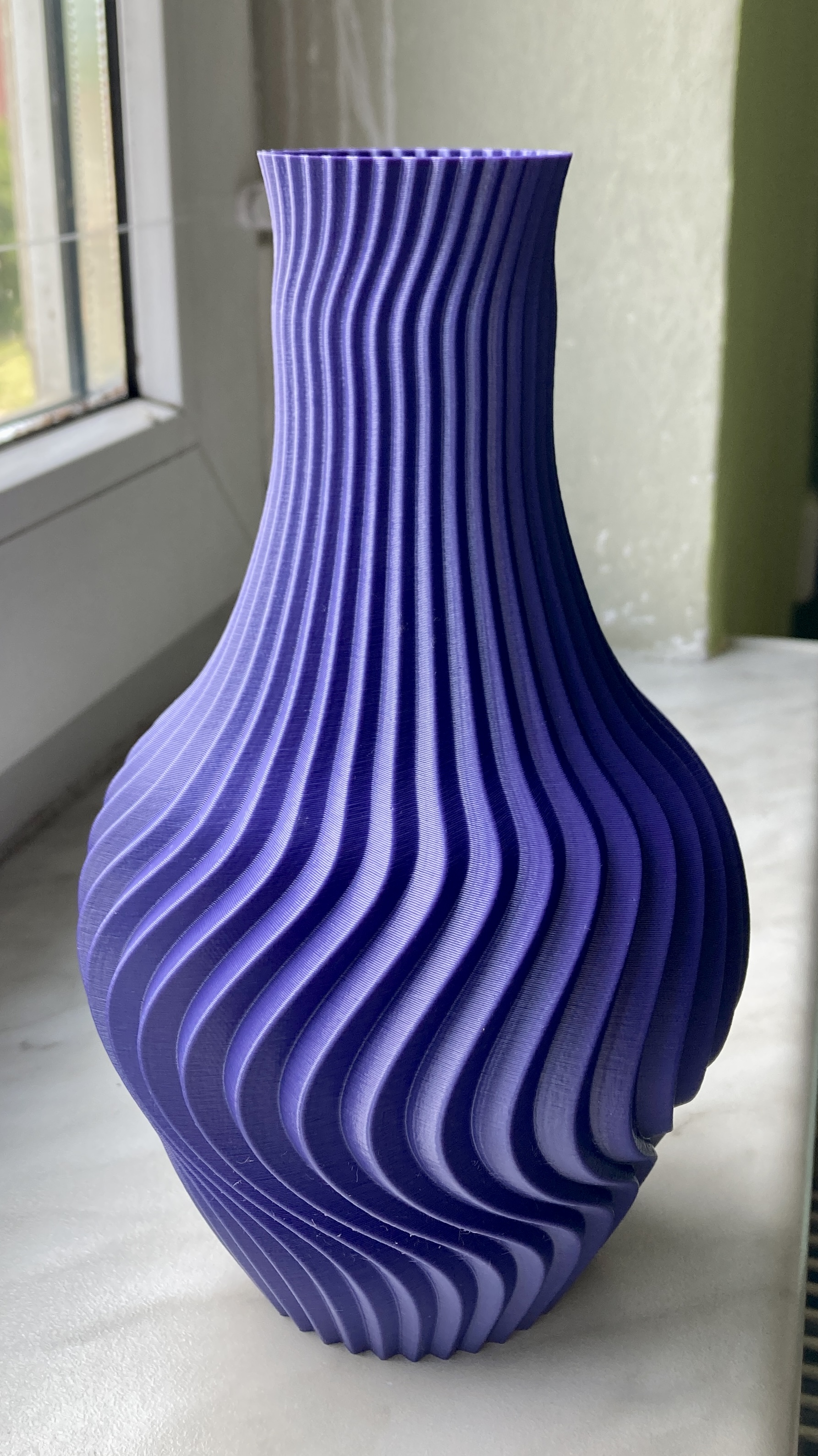 Miniatura 2 do modelo 3D Fluid Stripe Vase
