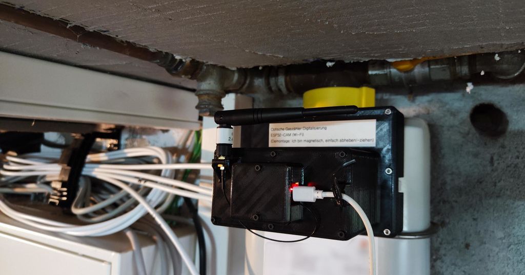 Gas meter adapter (ESP32 digitizer) for Elster BKG4 MT by ecsv