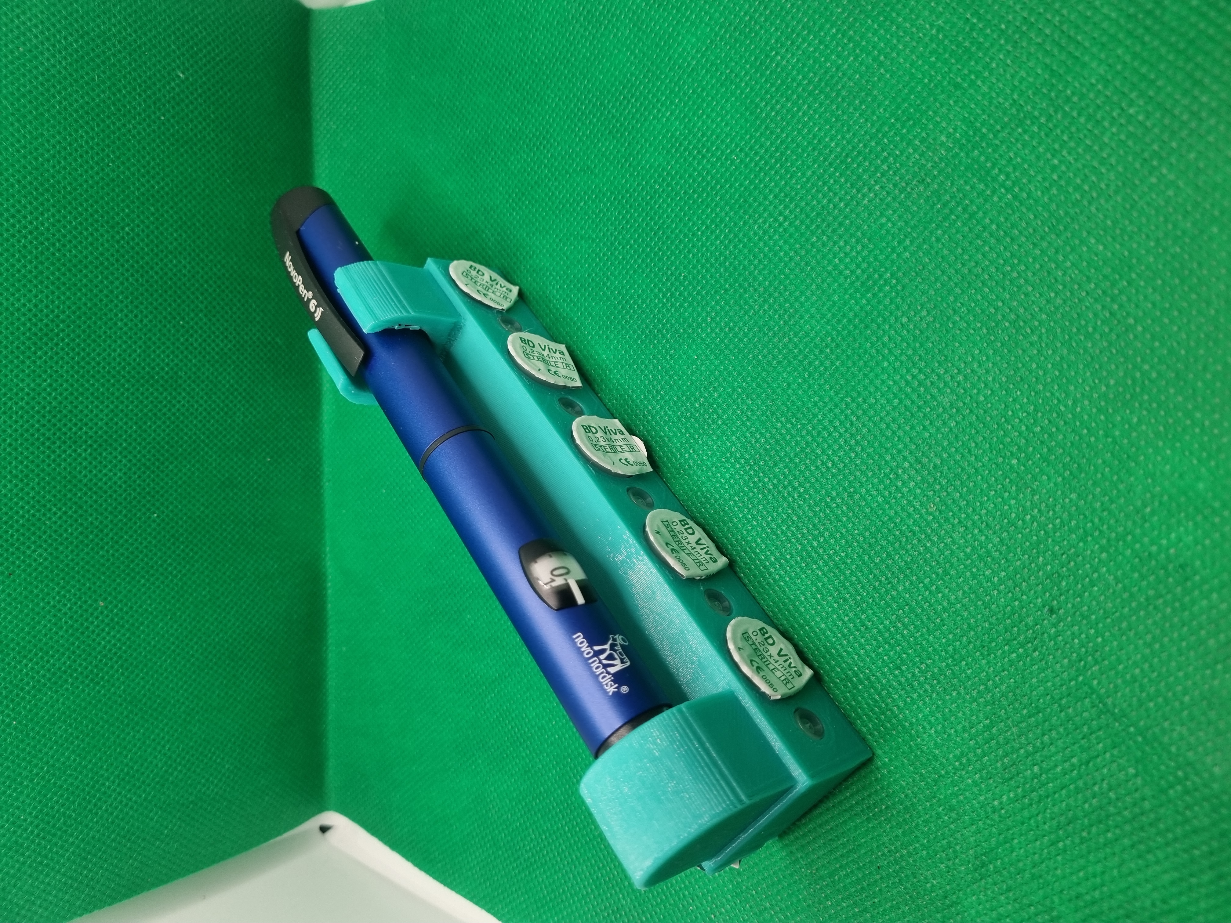 Insulin Pen holder with space for 10 needles