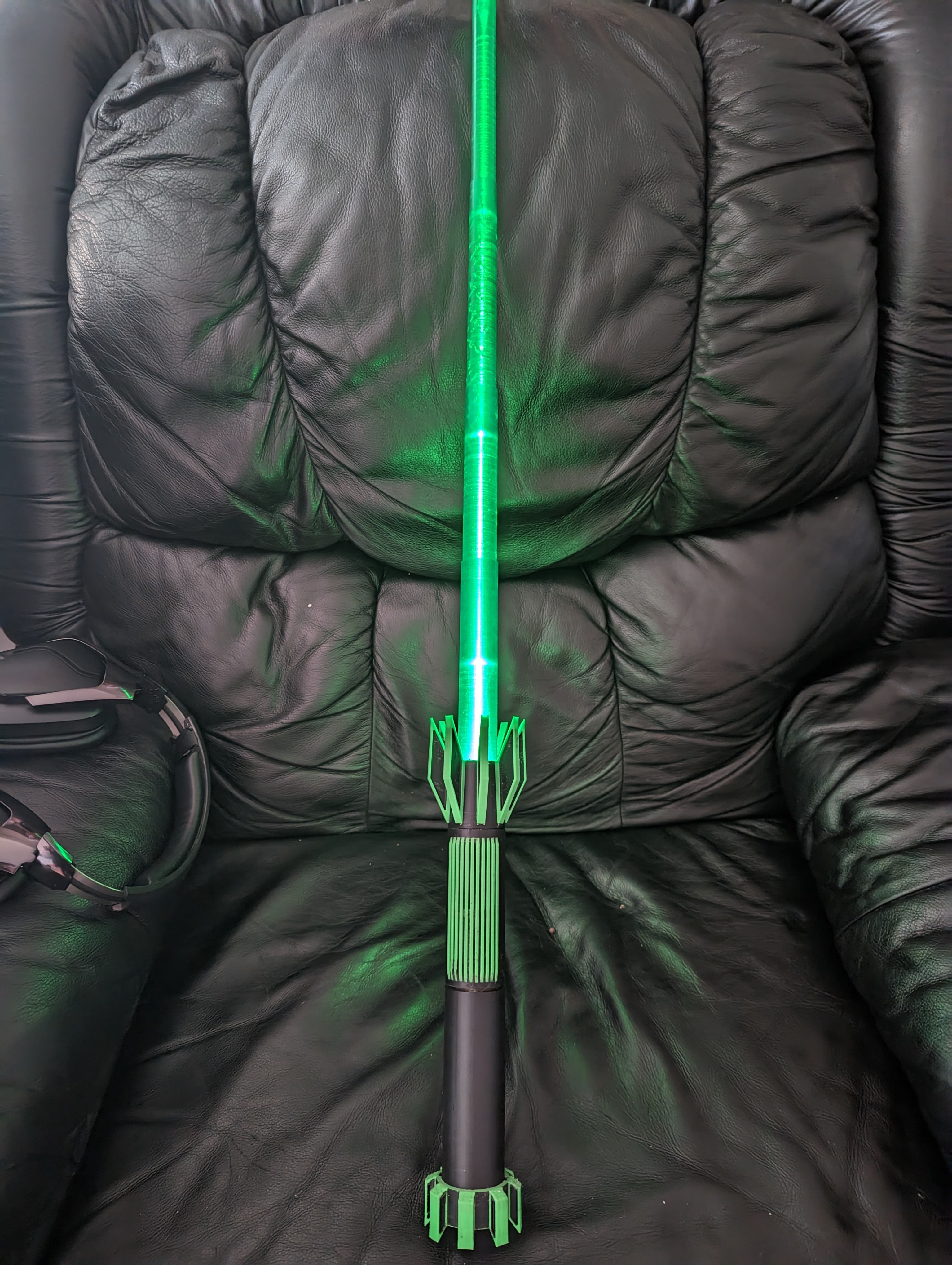 Light up collapsing saber Pointy Version