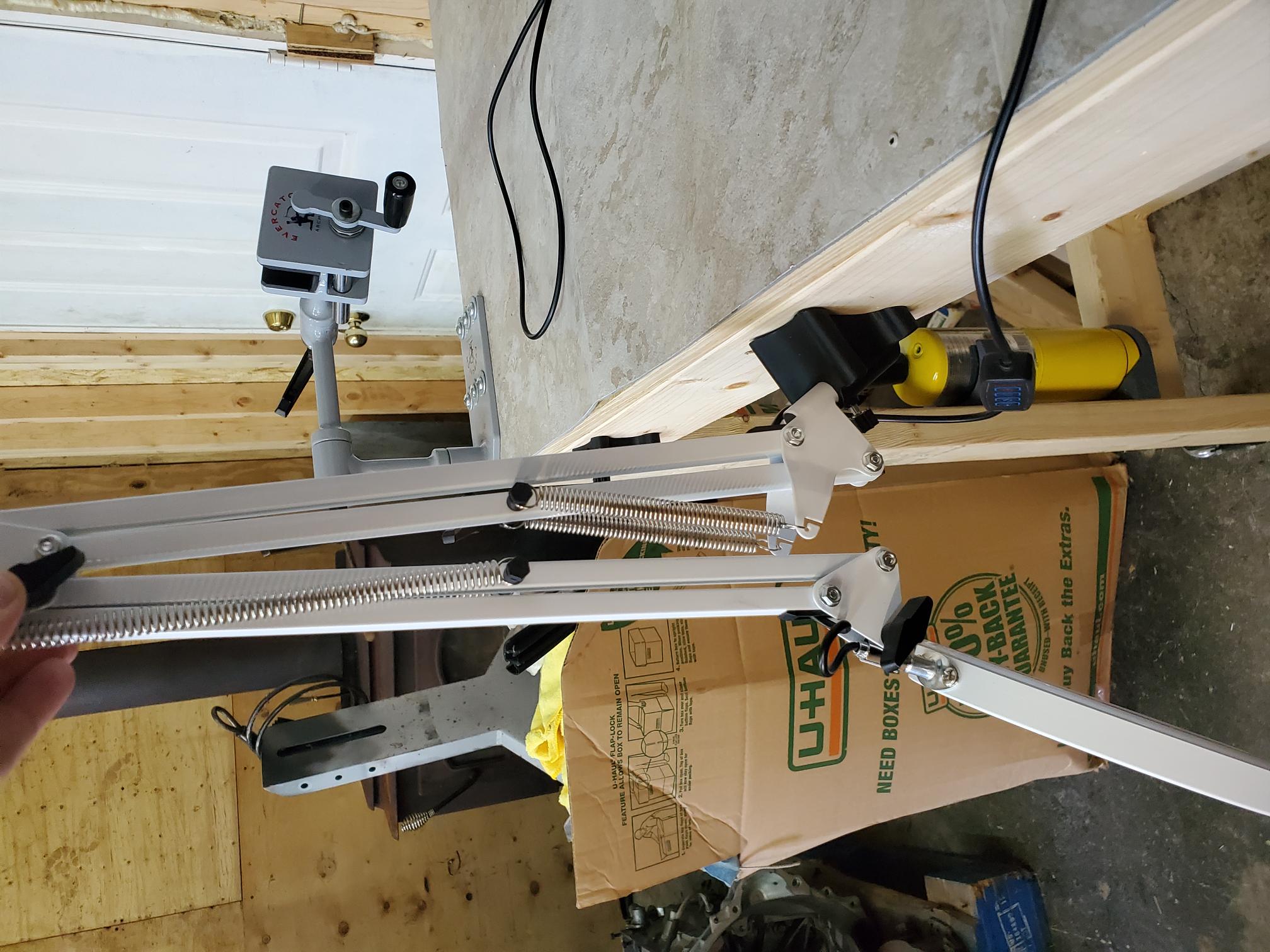 Miniatura 4 do modelo 3D Swing Arm Lamp Mount