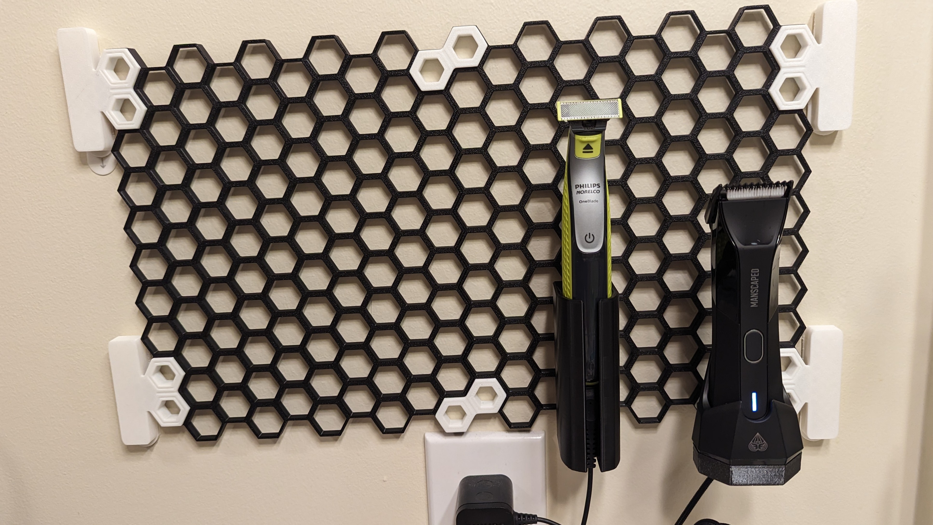 HSW mount for Philips Norelco OneBlade (Honeycomb Storage Wall)