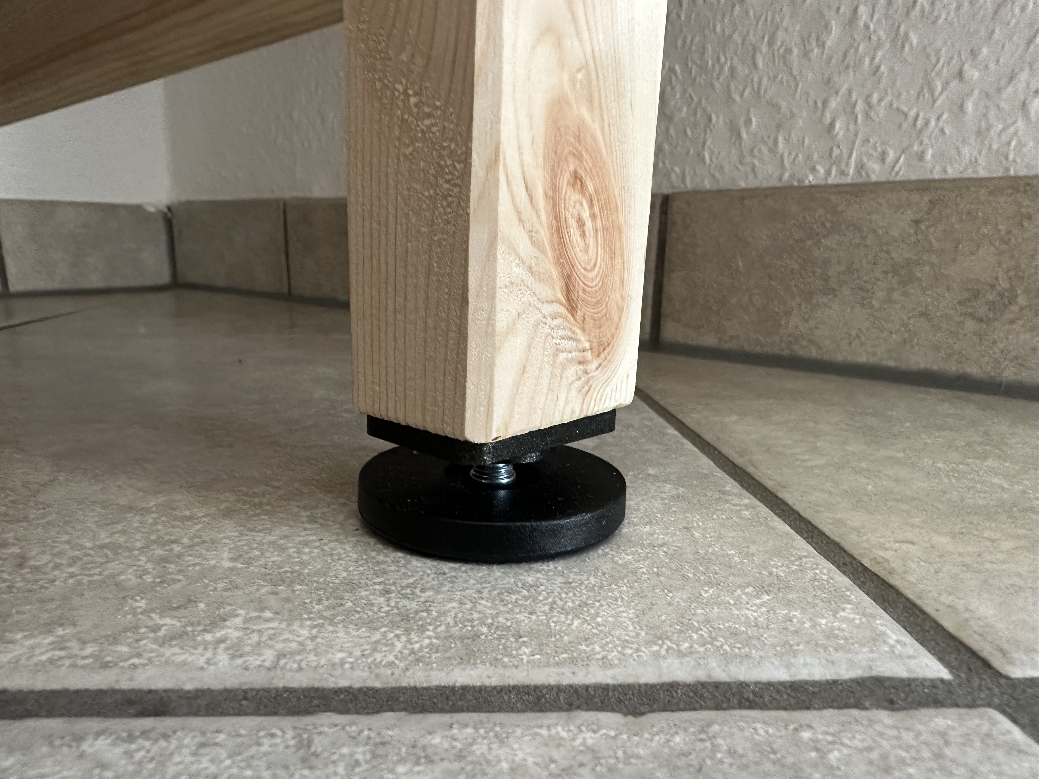 Adjustable foot for IKEA IVAR (and other tables and furnitures)