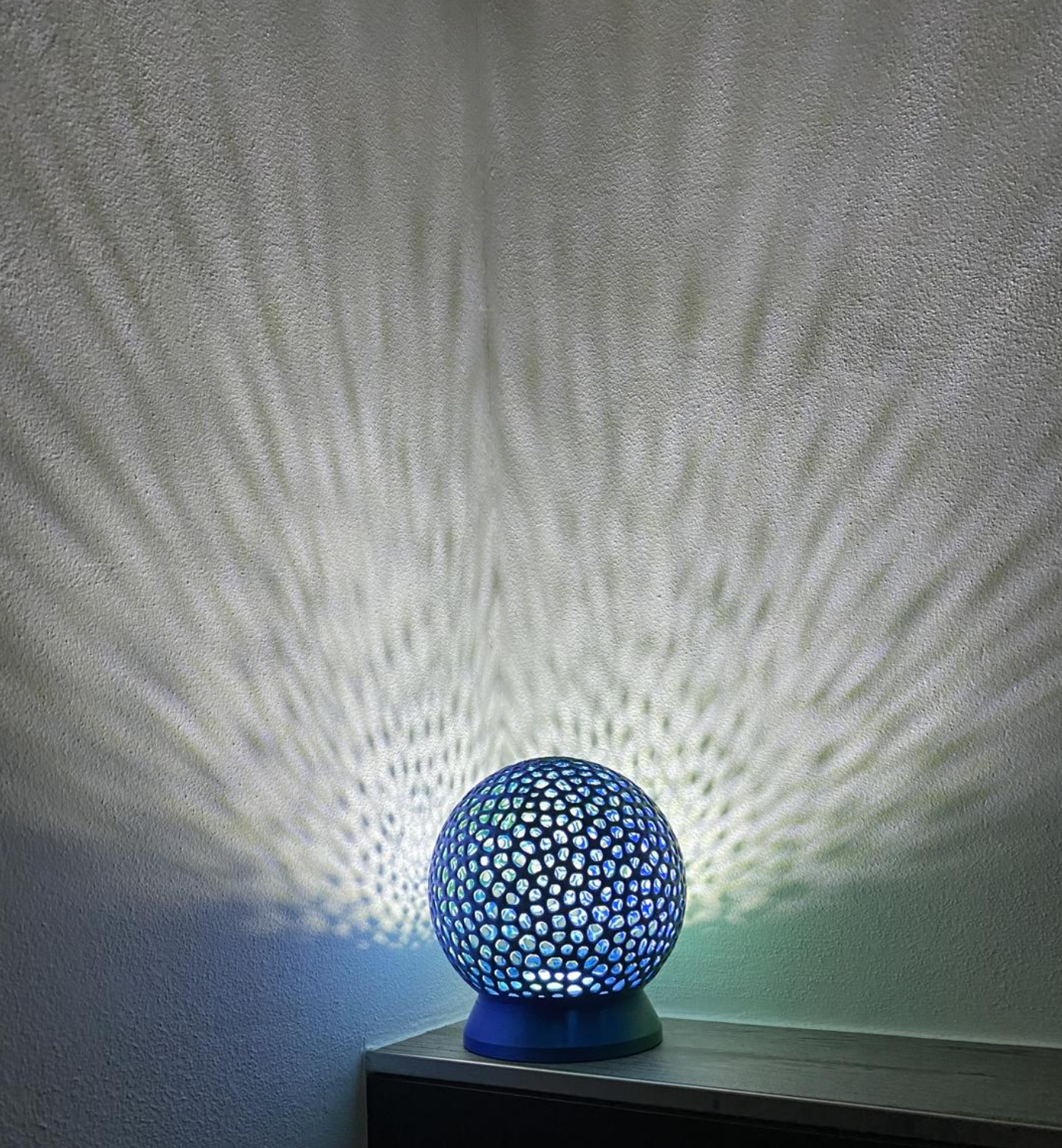 Sphere Lamp - Voronoi