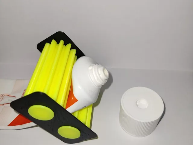 Toothpaste Squeezer