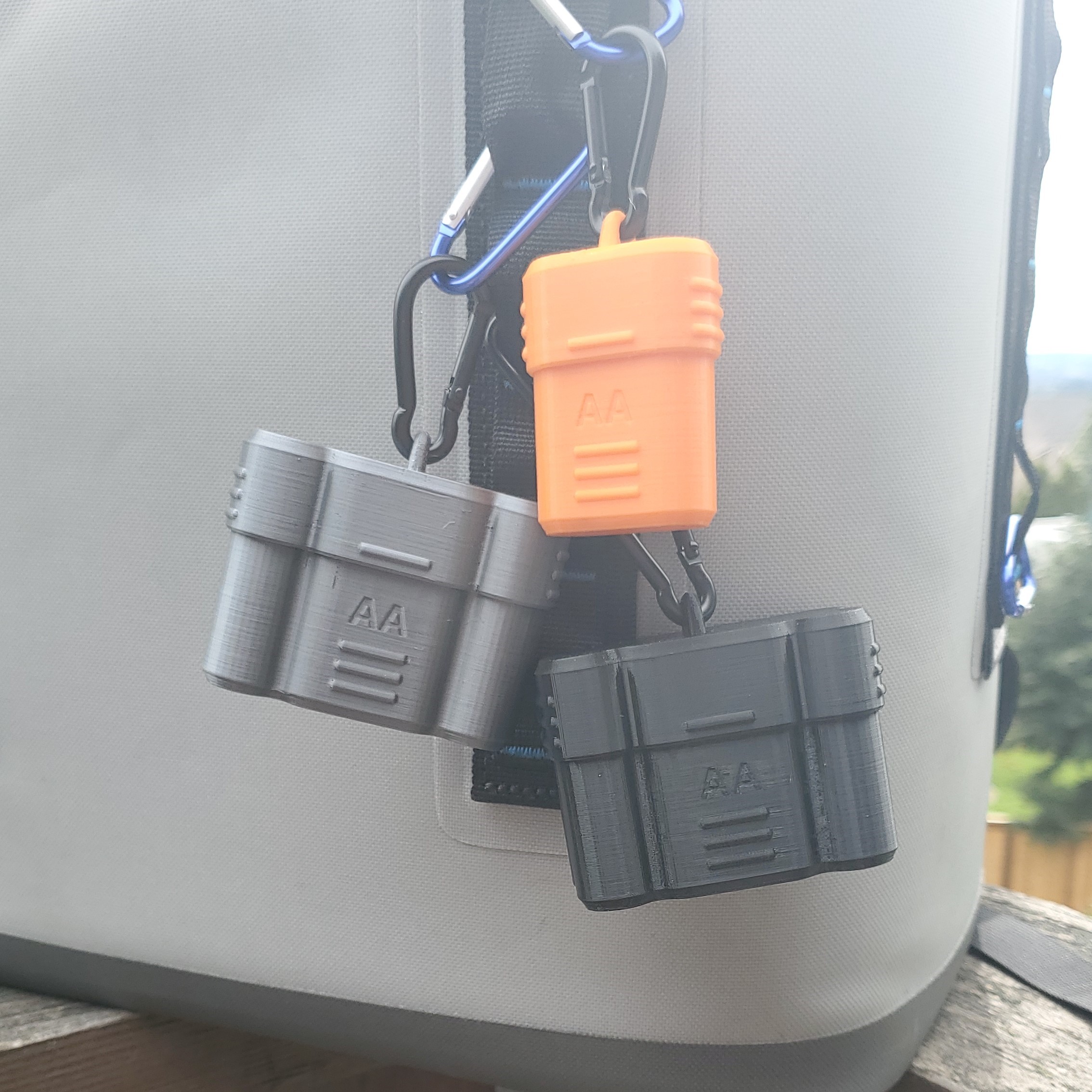 AA & AAA Carabiner Battery Case