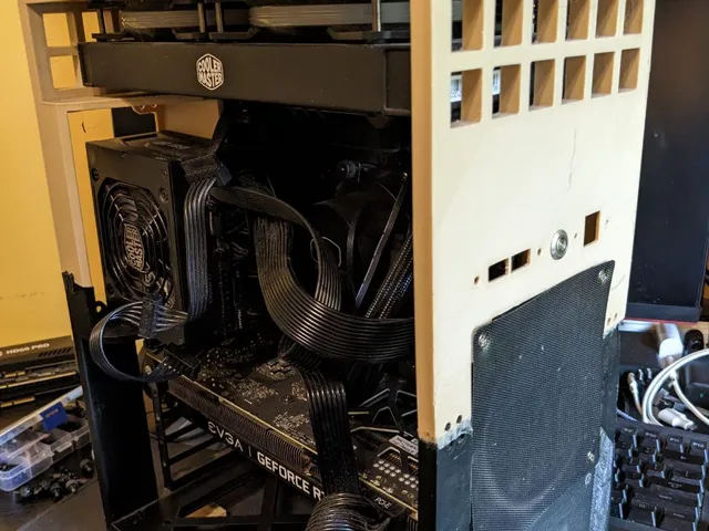 CariBeige - the Carriable ATX PC Case