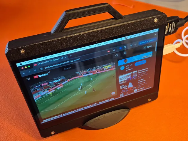 7-inch display case, cover and stand