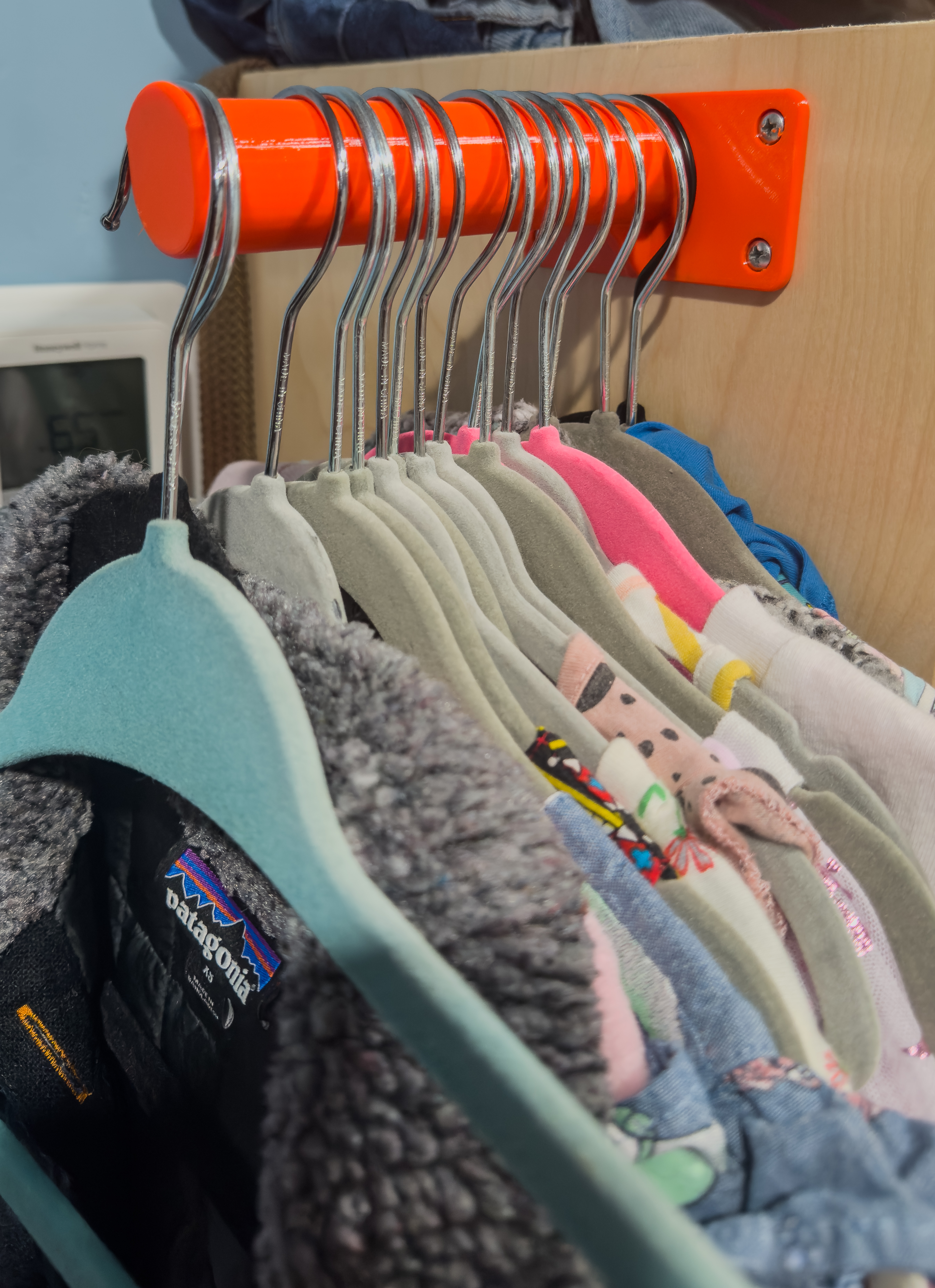 Hanger Holder
