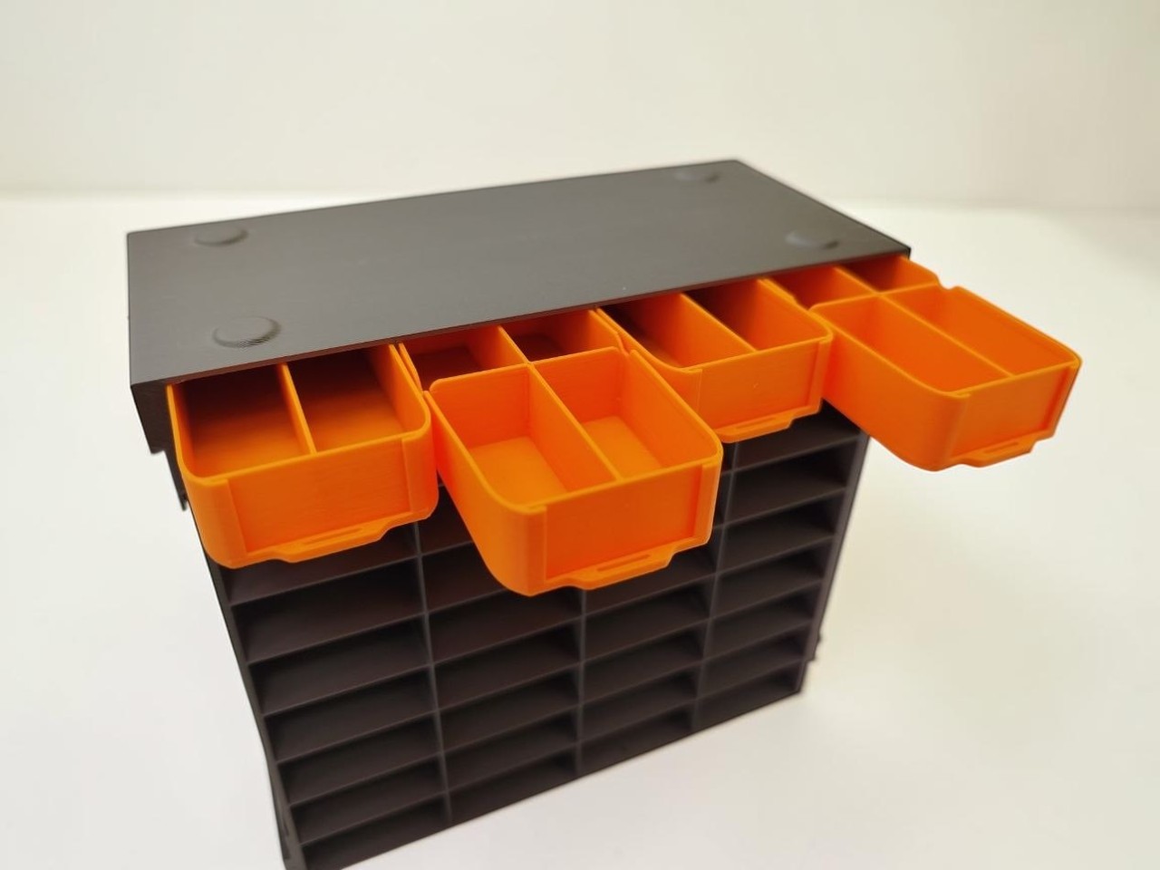 Miniatura 3 do modelo 3D Organizer for electronic components