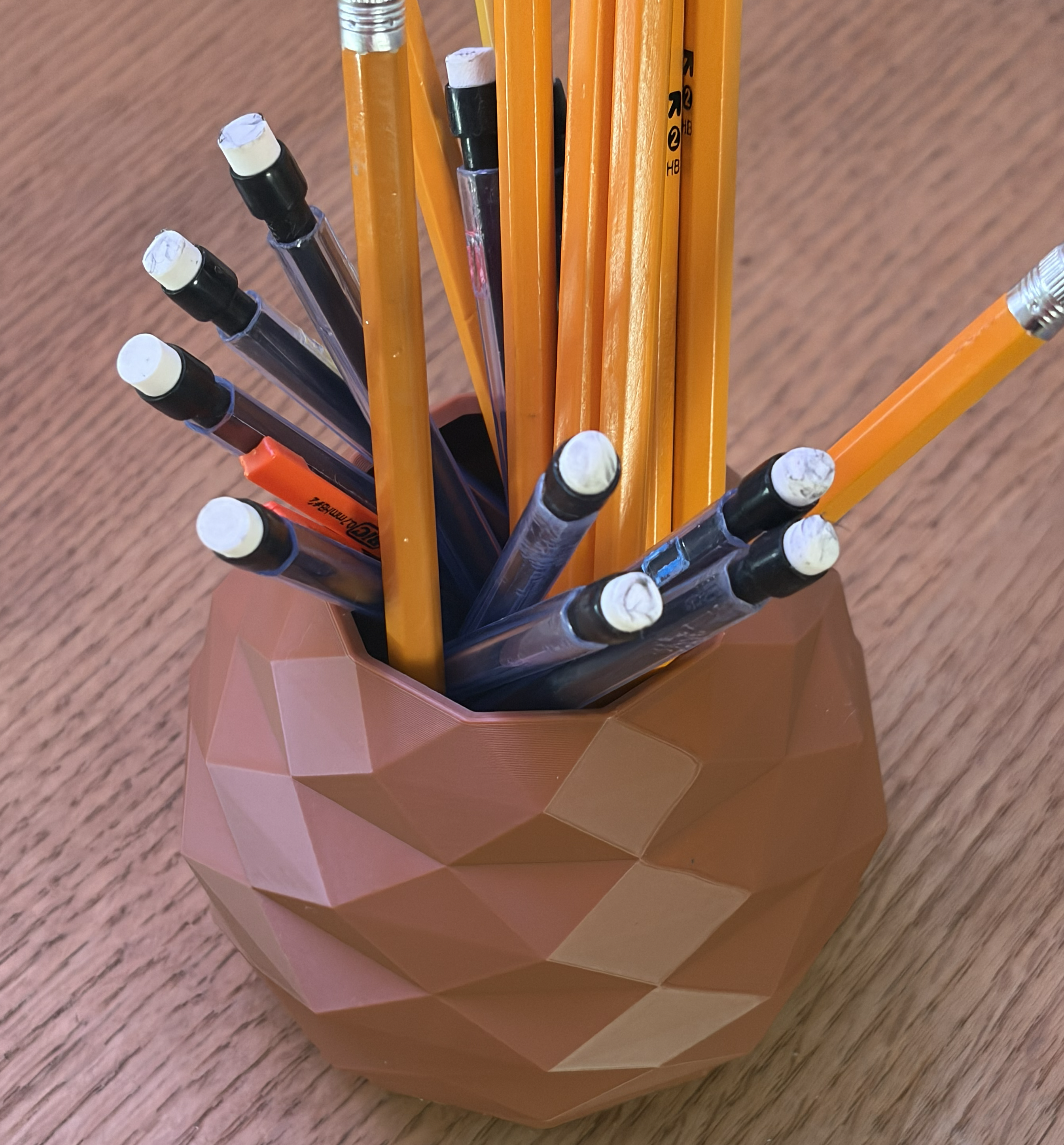 Pencil Holder Low Poly
