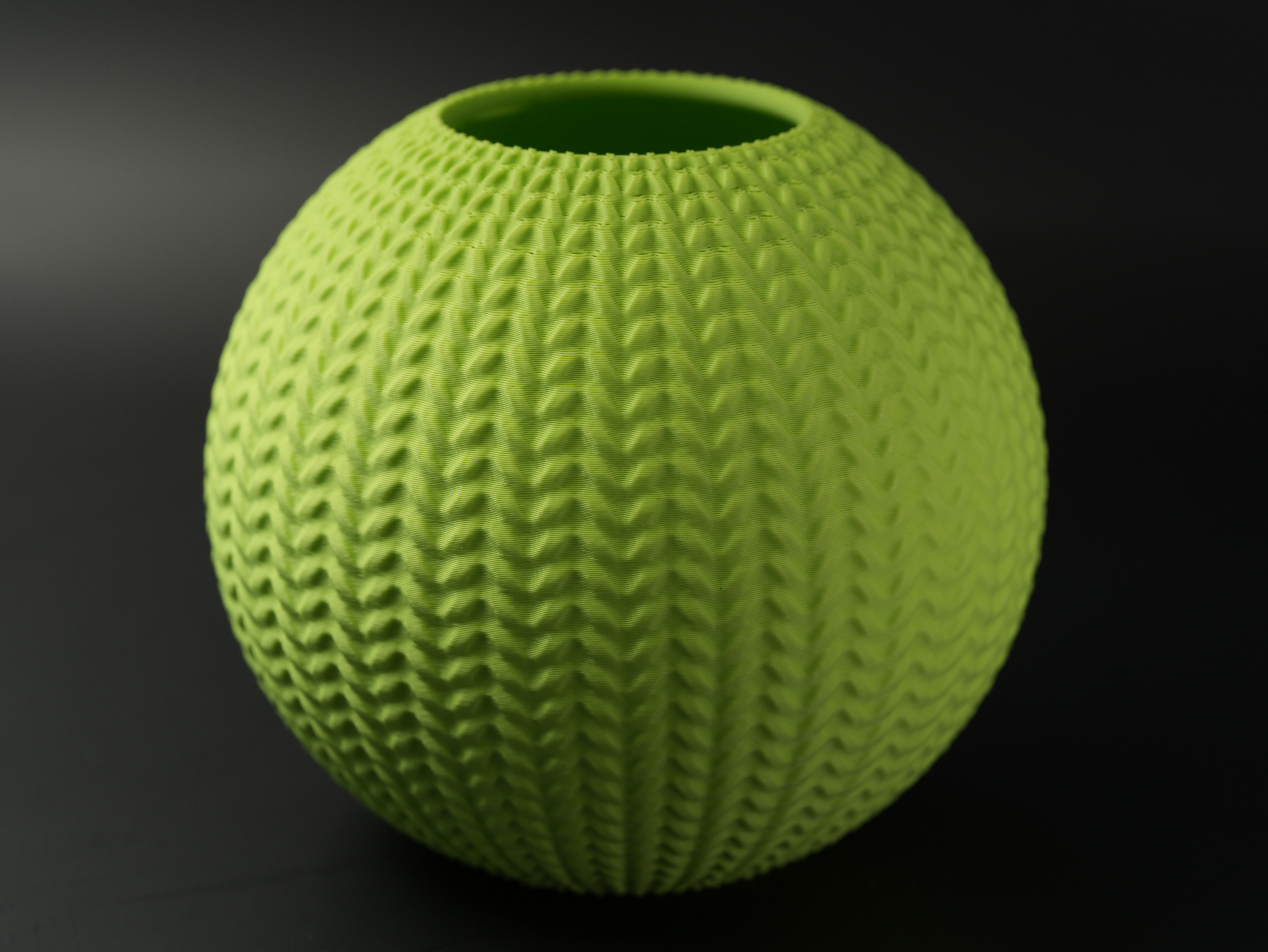 Miniatura 4 do modelo 3D Knitted Sphere Vase