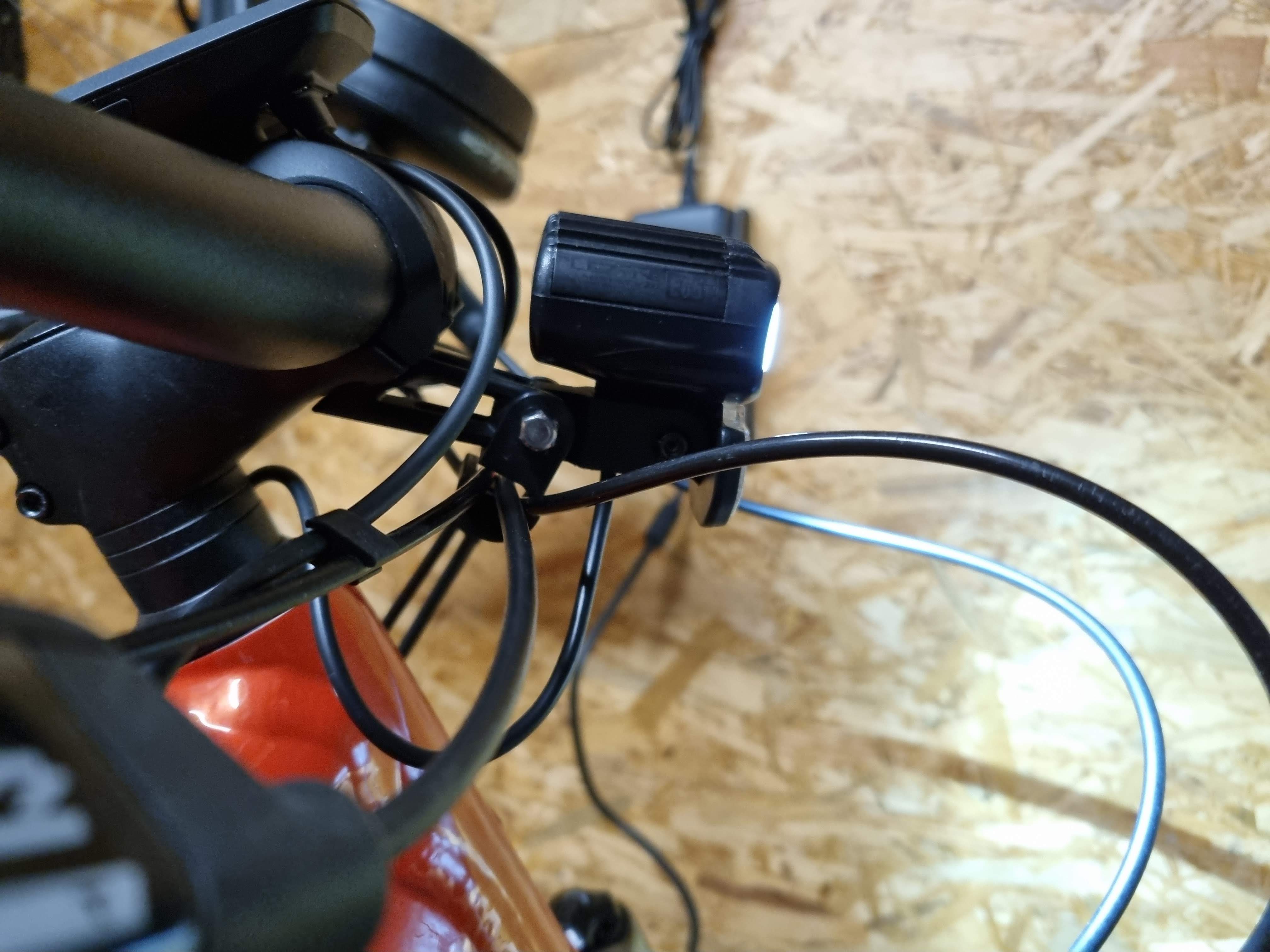 Specialized Tero 4.0 EQ raised light mount