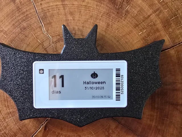 Bat e-ink tag case – fridge magnet, keychain, wall & tape mount (Pingente)