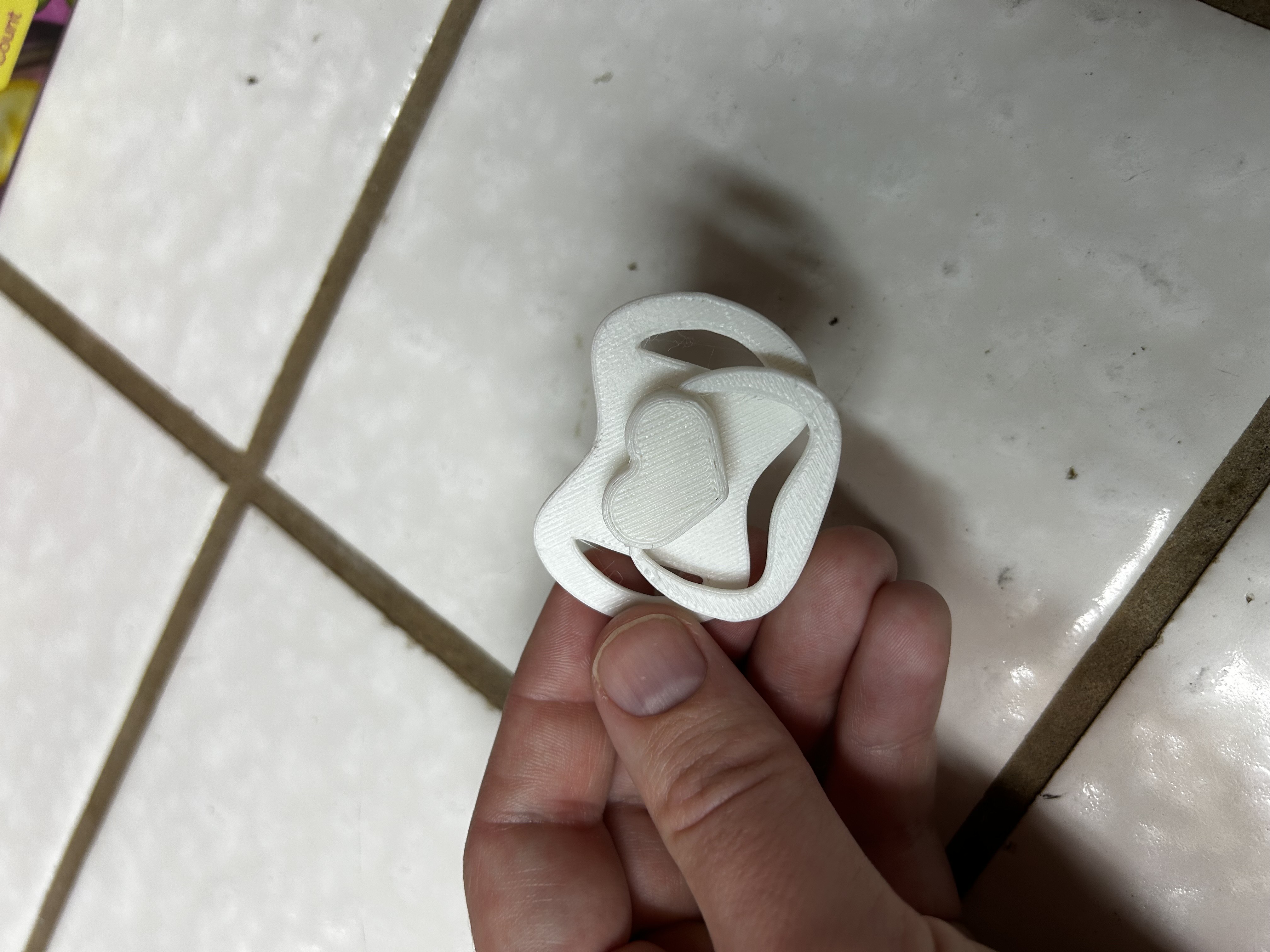 Miniatura 4 do modelo 3D Pacifier Magnet