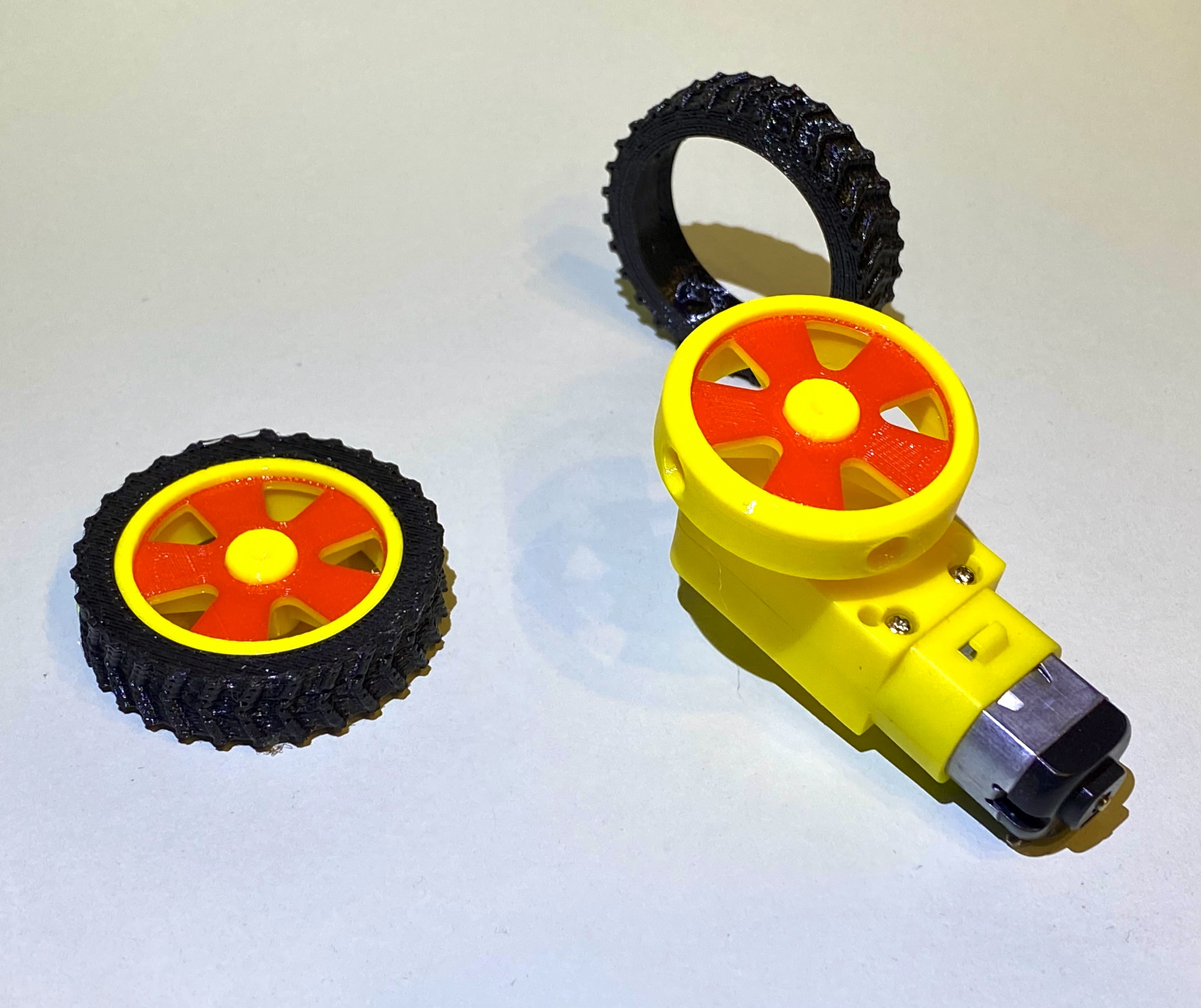 Wheel containing of Rim and Tire fitting DC Gear Motor 3-12V
