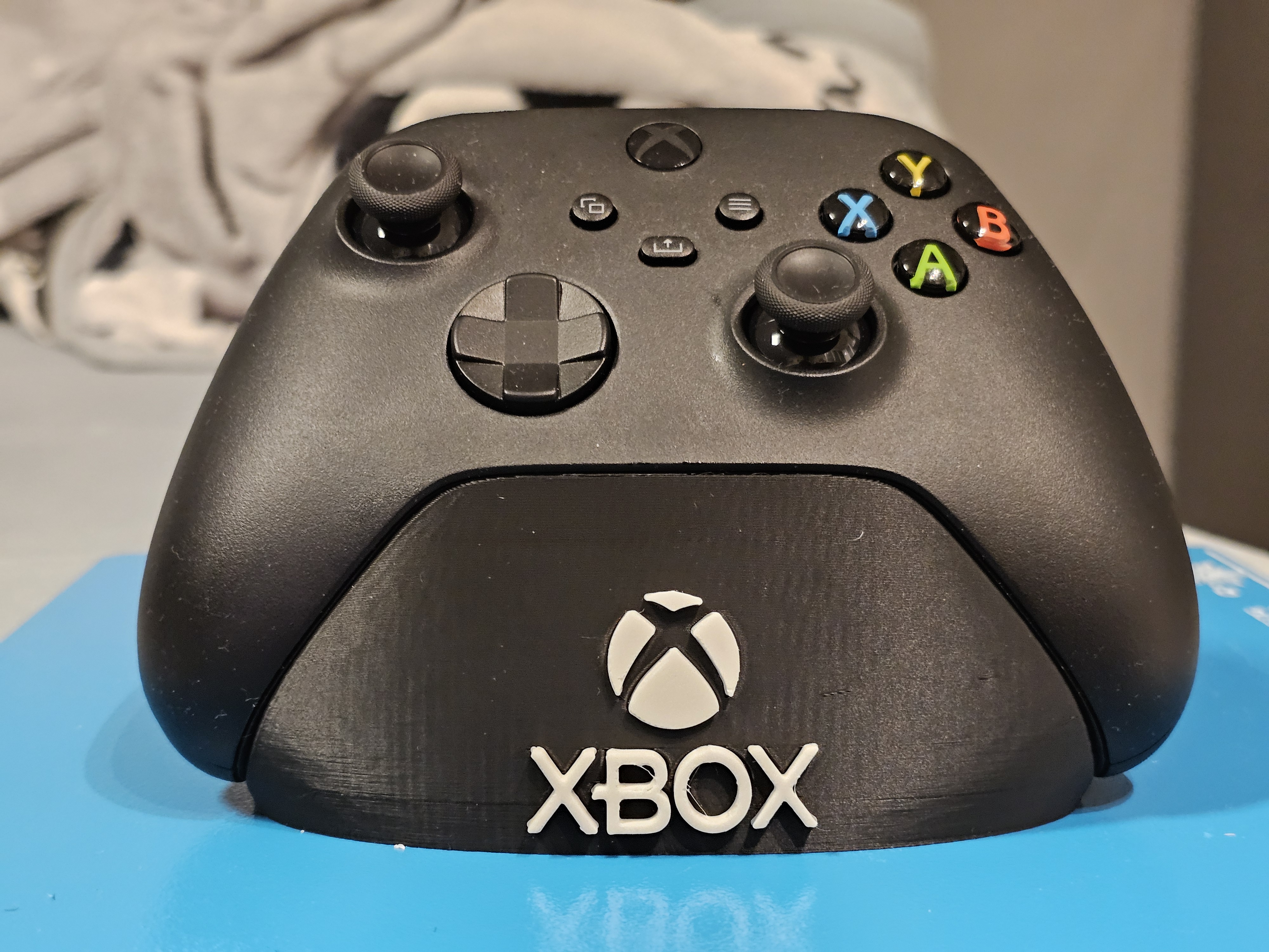 Miniatura 7 do modelo 3D Minimalistic Xbox Controller Stand with Logo