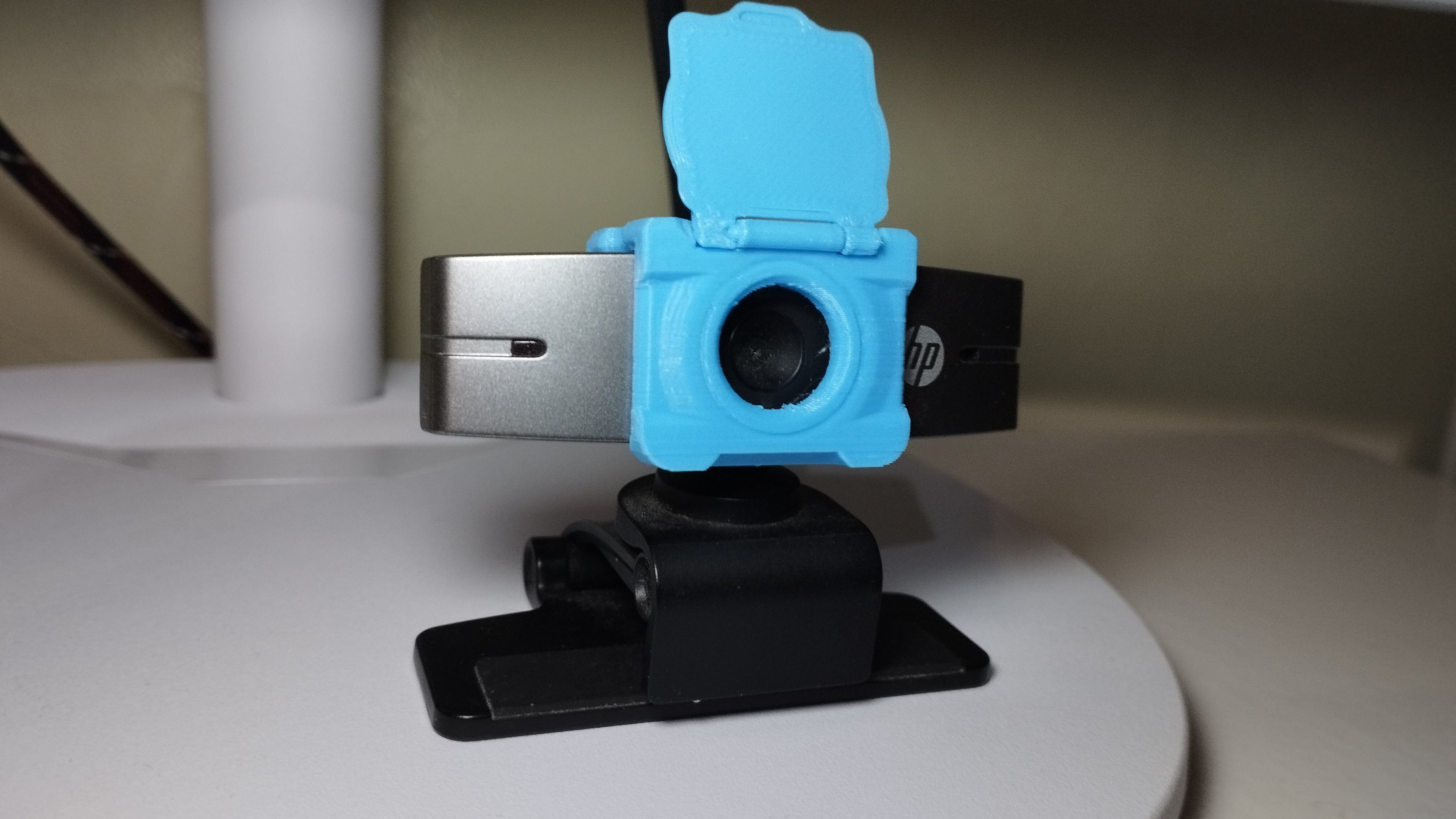 Flip-Up Privacy Cover for HP HD2300 Webcam V2