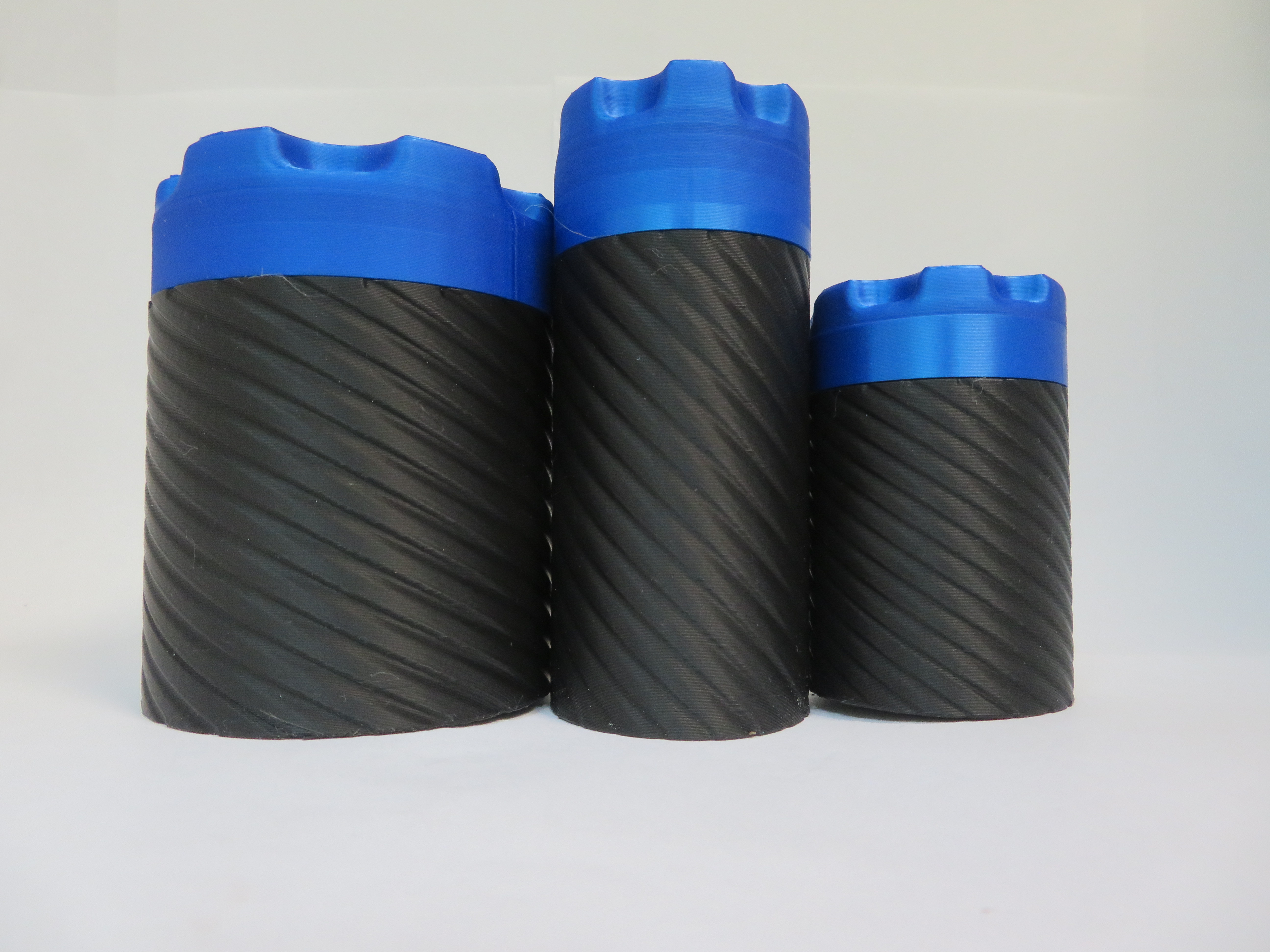 Miniatura 3 do modelo 3D Twist & Lock Container (3 Sizes!)