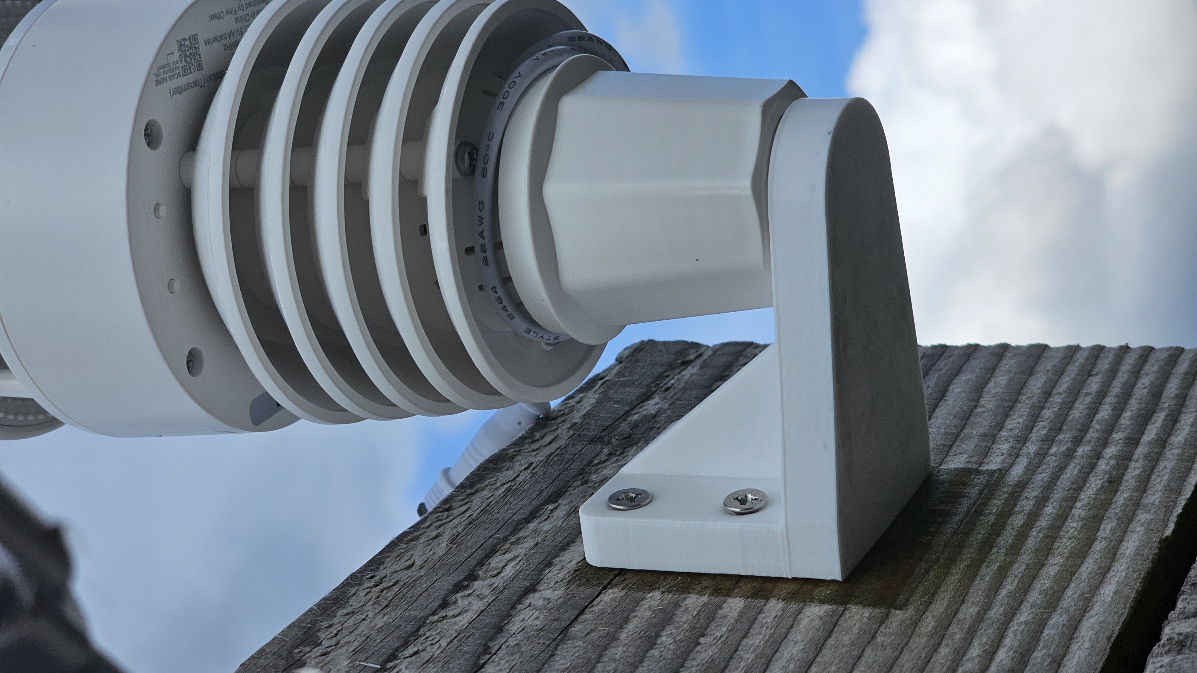 Ecowitt WS90 Wall Mount