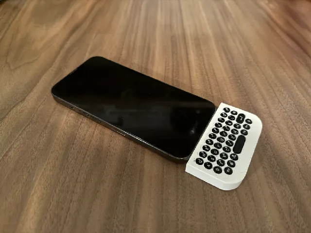Clicks Keyboard Case (Founders Edition)