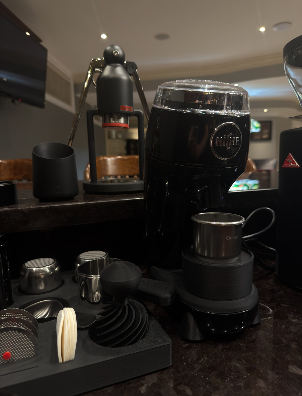 Niche Zero Base for Cafelat Robot