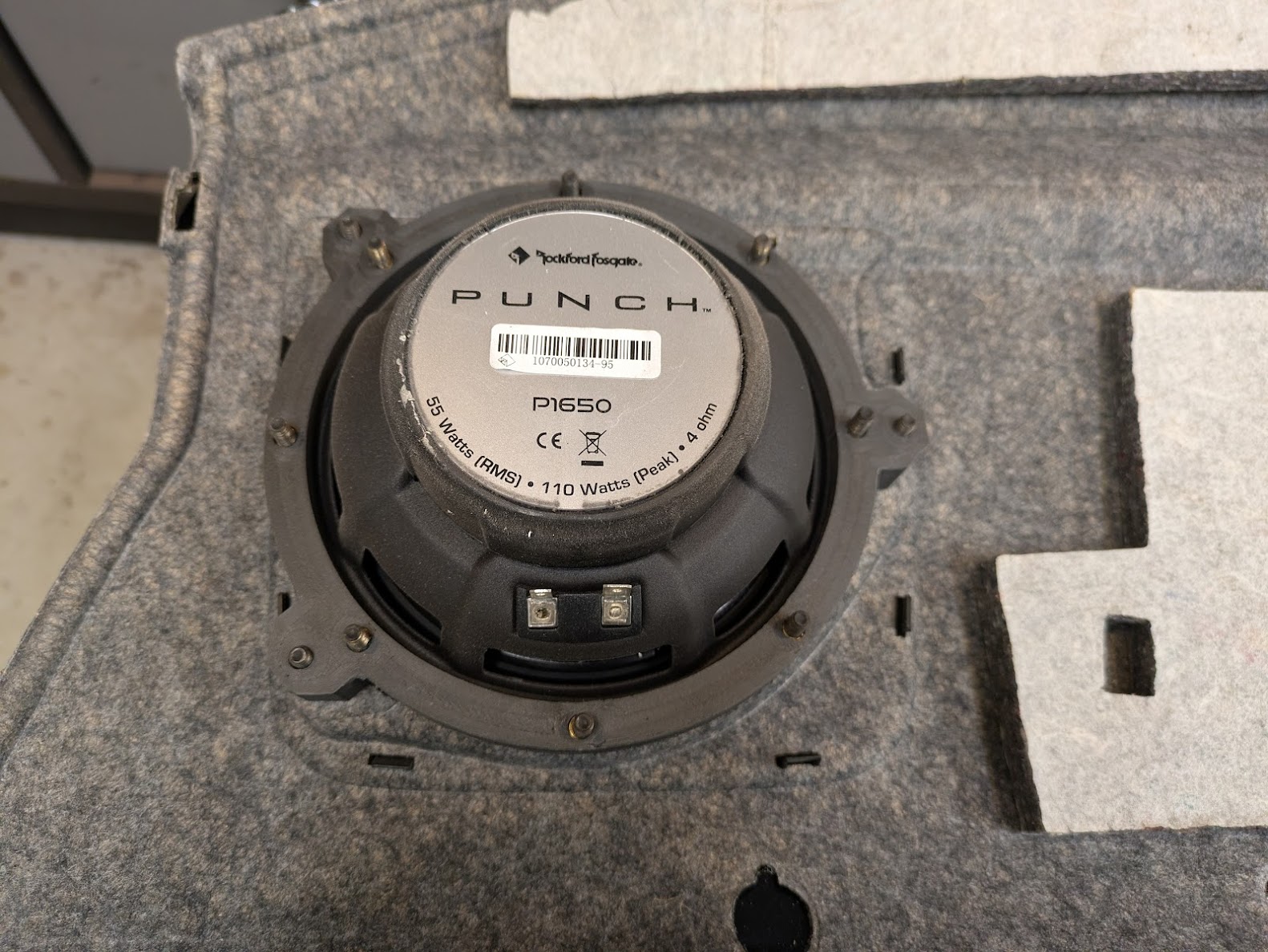 E46 coupe 6,5" rear shelf speaker adapter