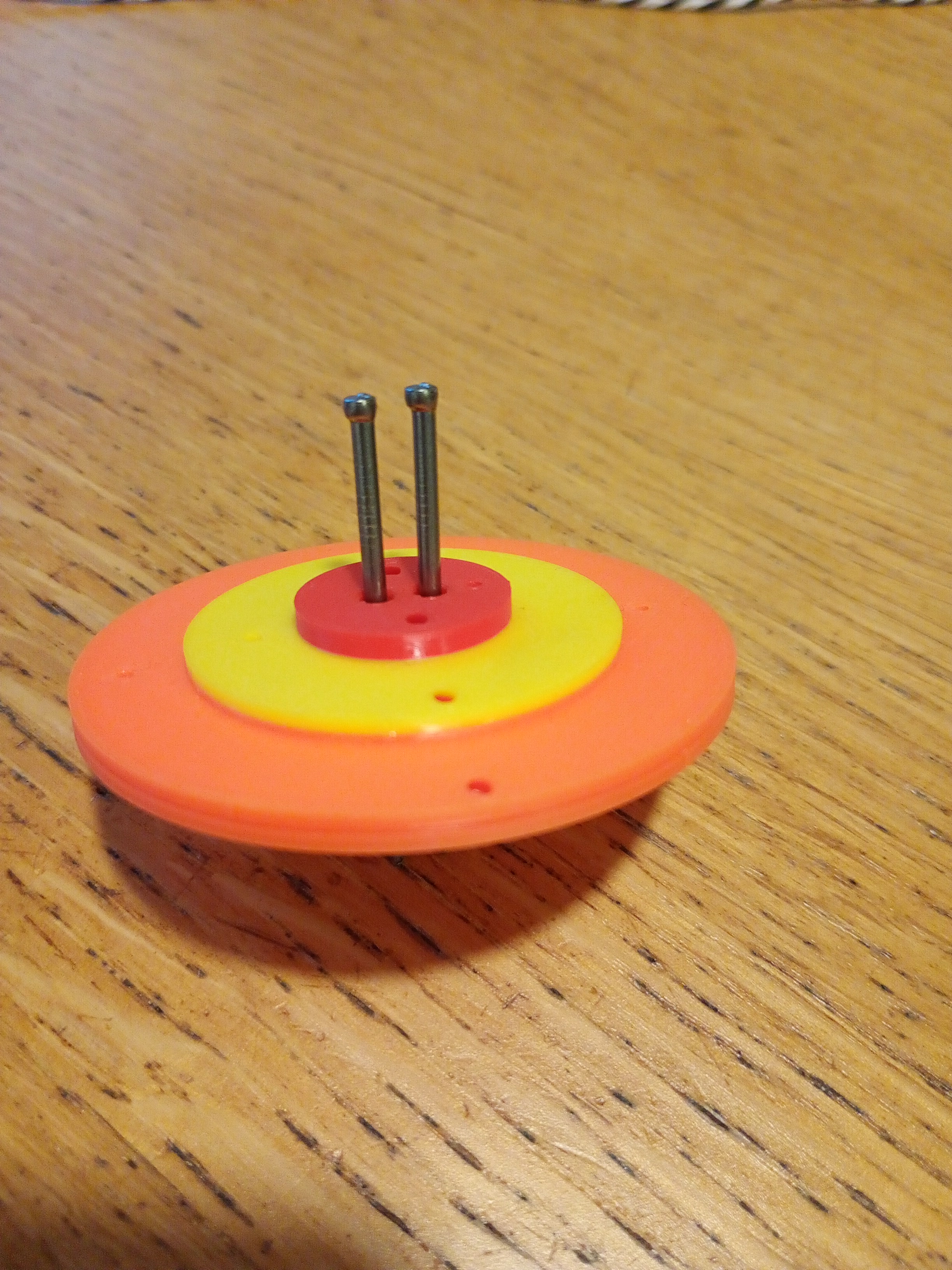 De magie van de bromtol, zoemtol. The magic of the humming top, humming top. La magie de la toupie bourdonnante, toupie bourdonnante. — thumbnail 8