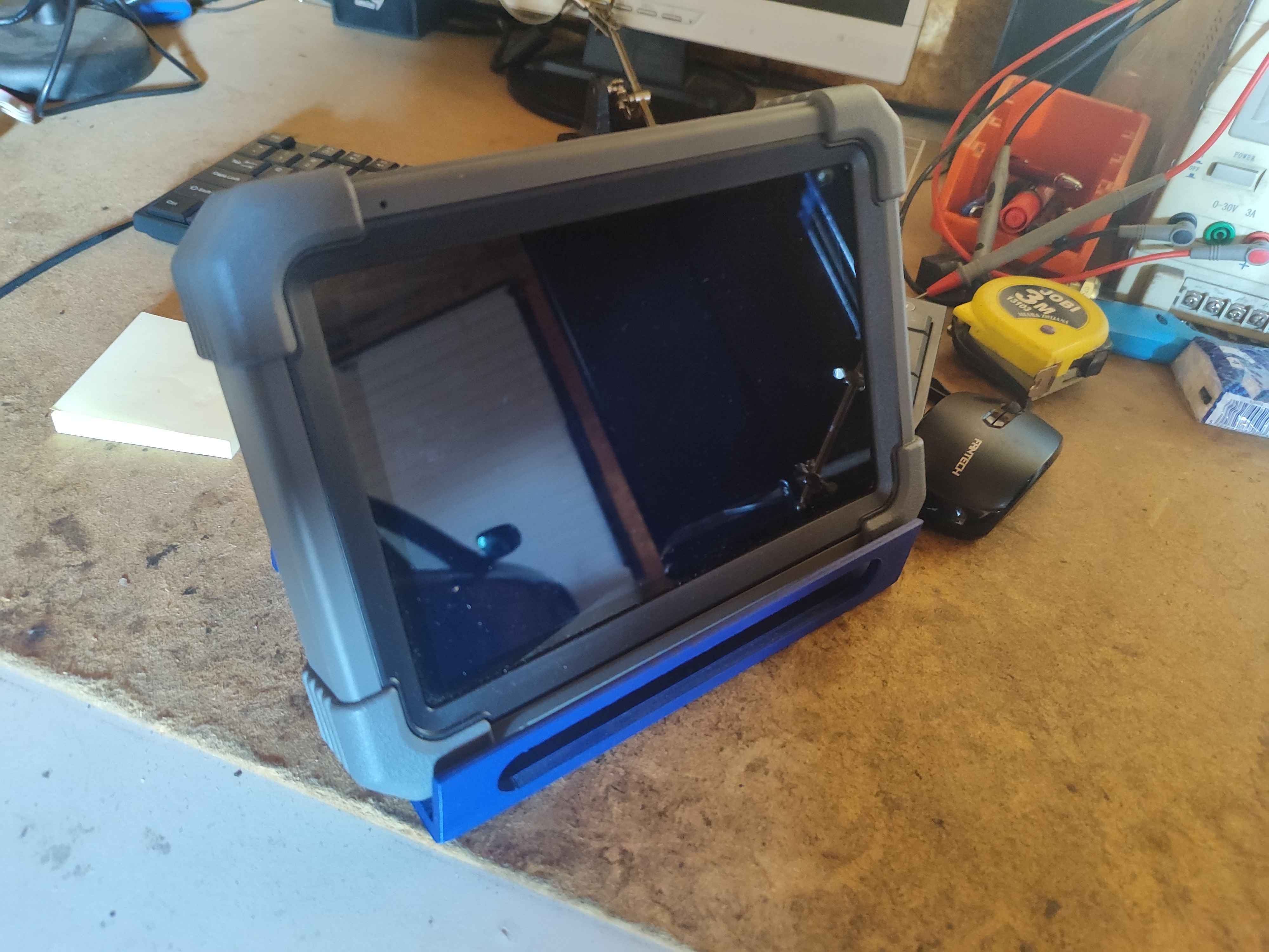 Stand for thick tablets (eg. car diagnostic tools, otofix, launch)