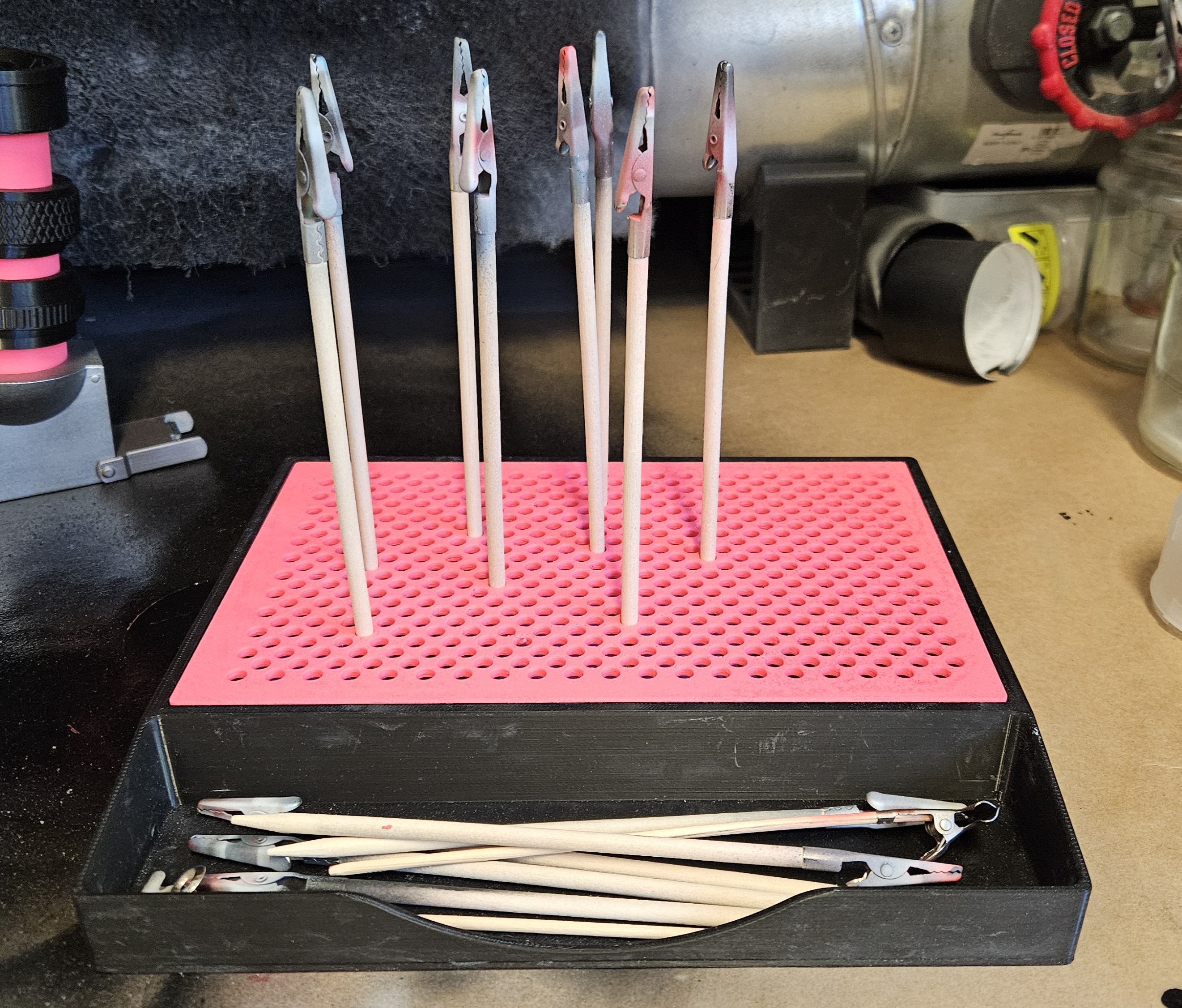 Stand for painting clips