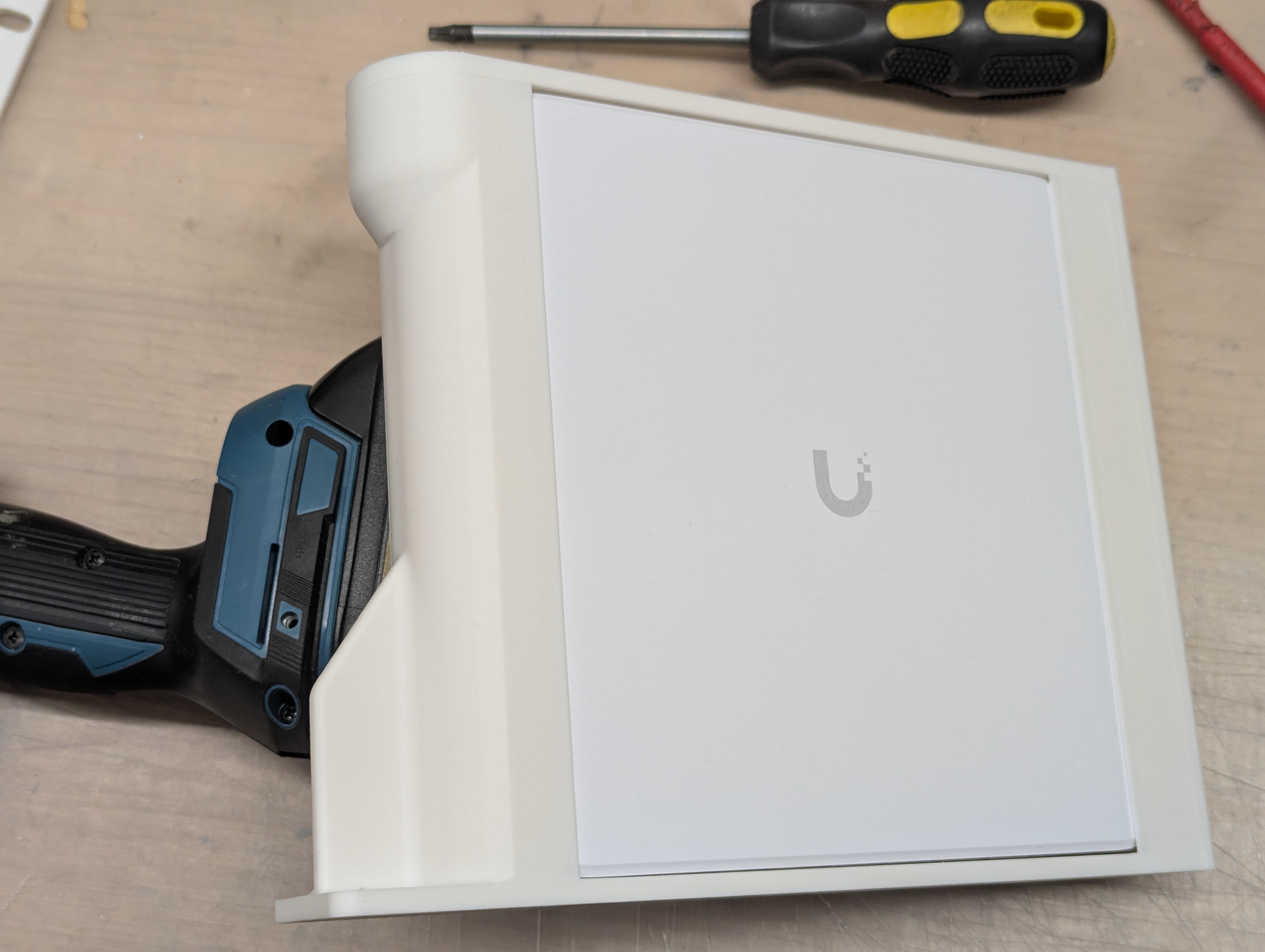 19inch rack holder for Unifi Ubiquiti 16 port lite switch USW-Lite-16-POE