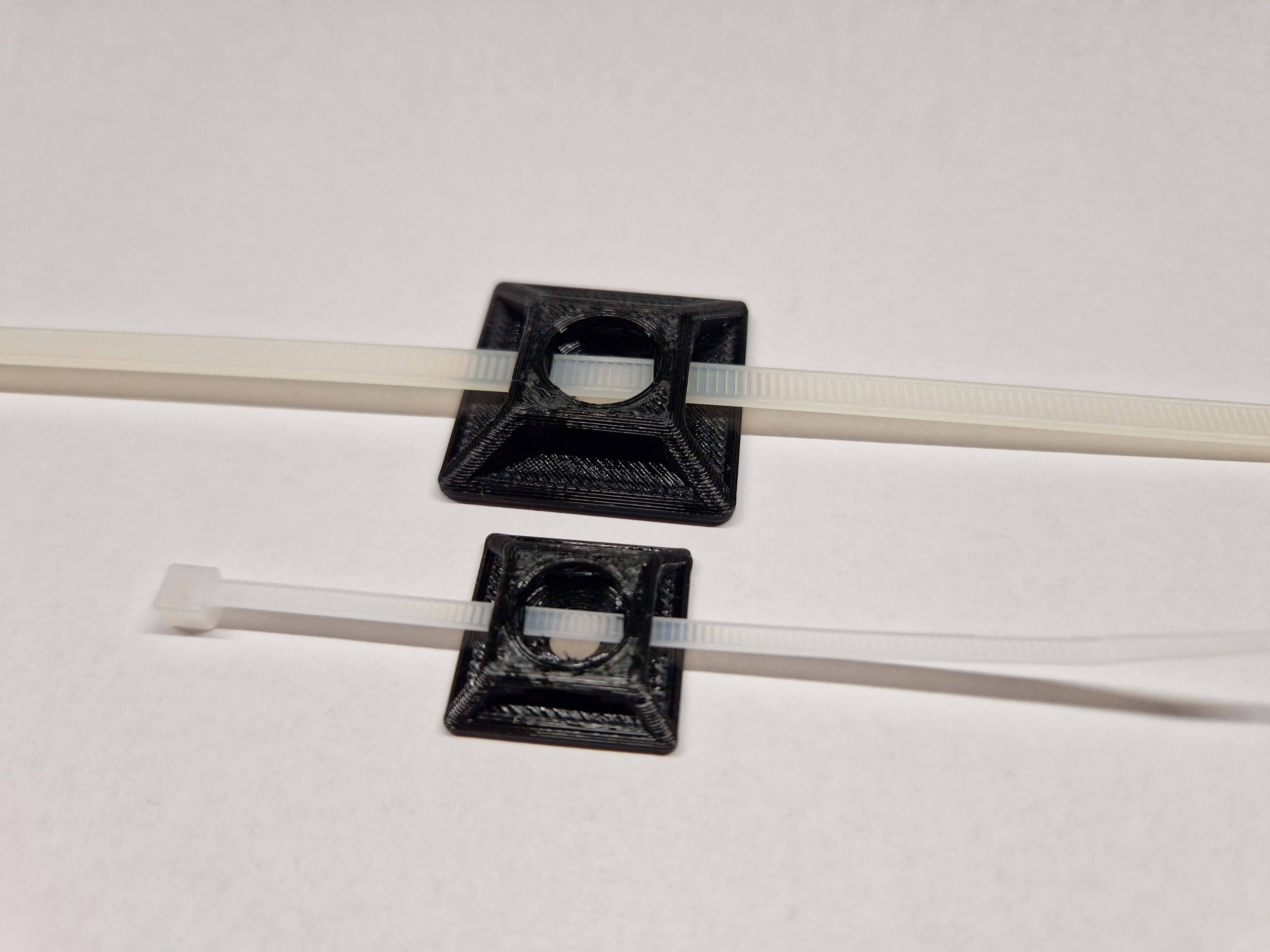 Universal clip