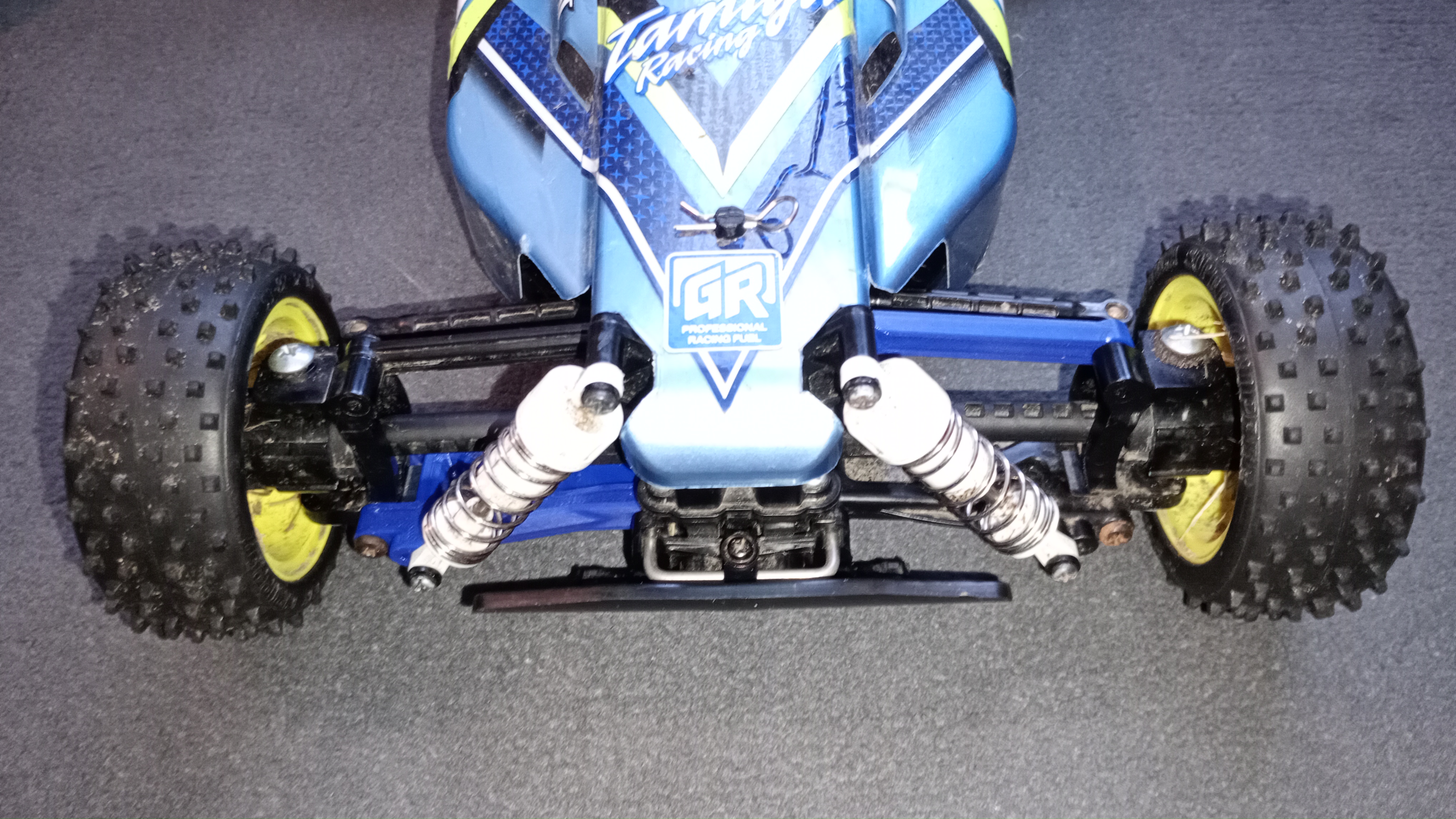 Unterer und Oberer Querlenker Vorne für TT-02B / front lower and upper wishbone for TT-02B 3D model