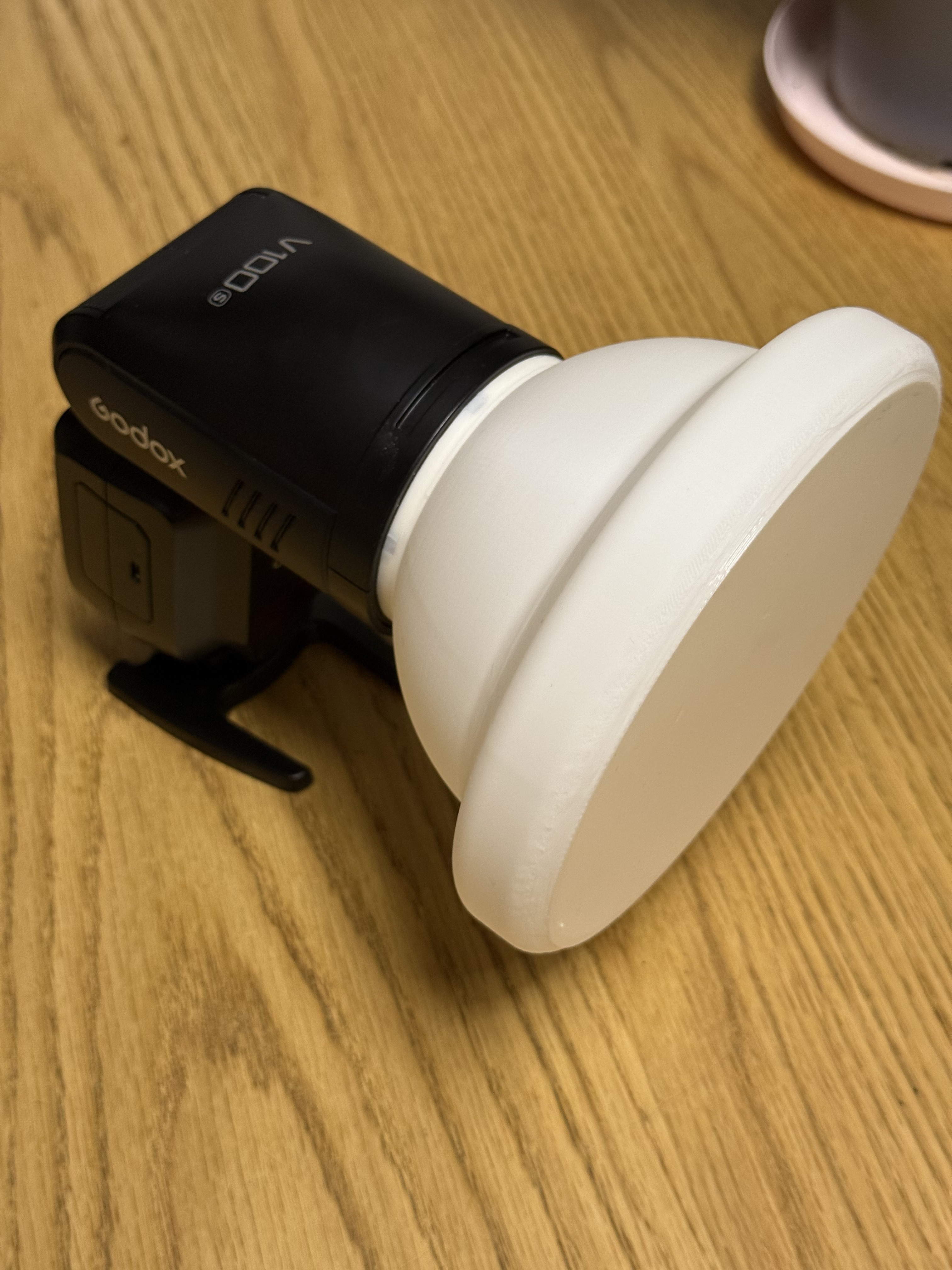 Magnetic Diffuser Modifier for Godox V100 Flash