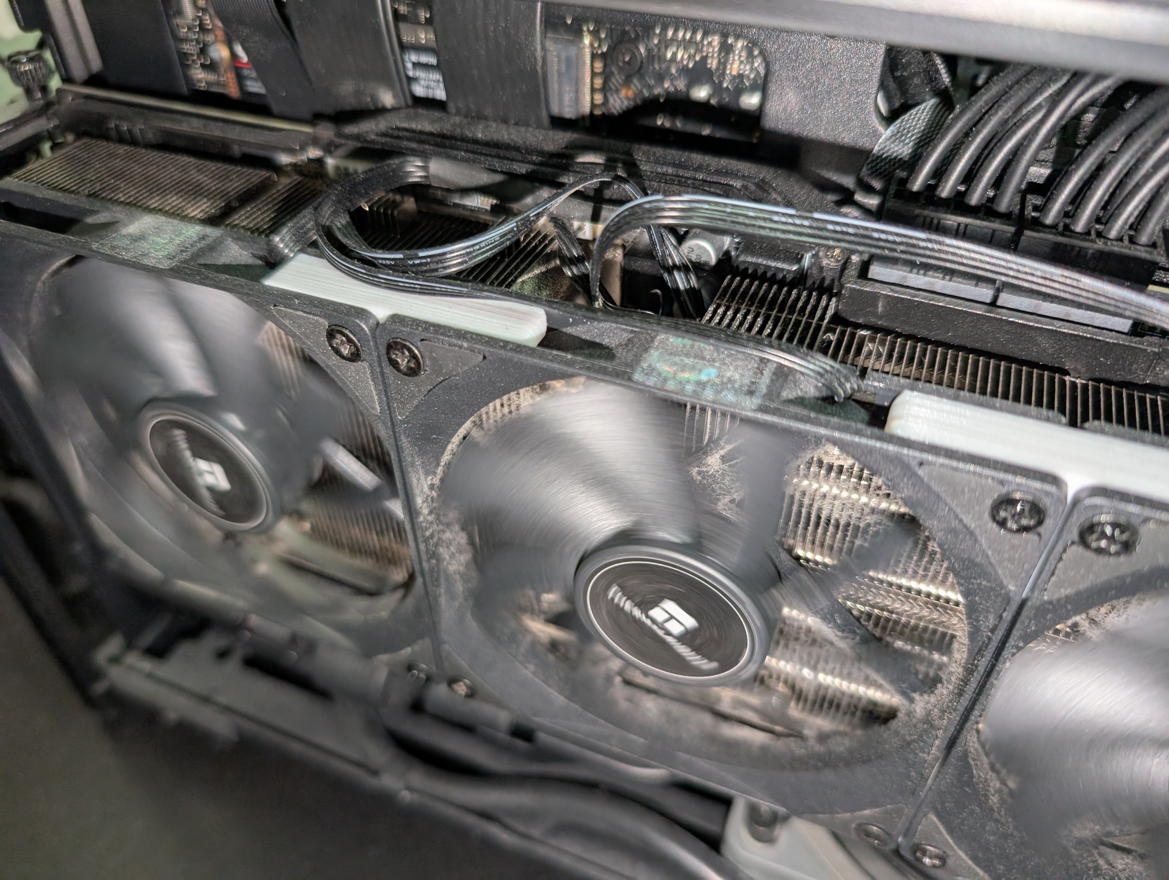 Thermalright 92mm fan corner chain