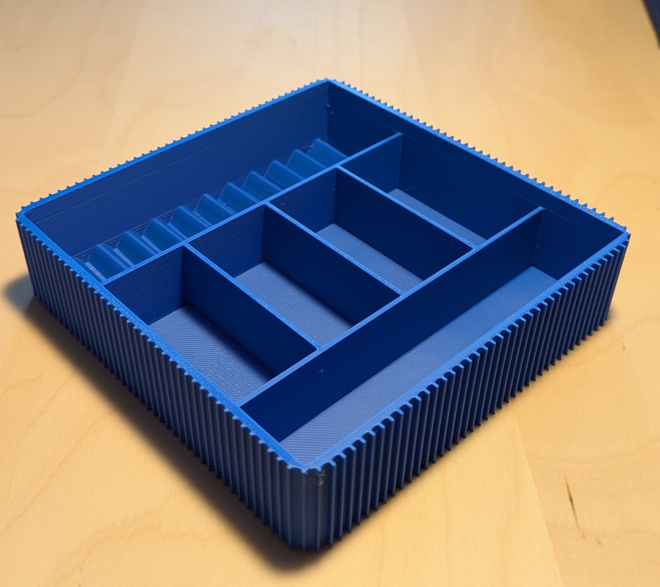 Miniatura 3 do modelo 3D Parametric Gridfinity Tray - OpenSCAD