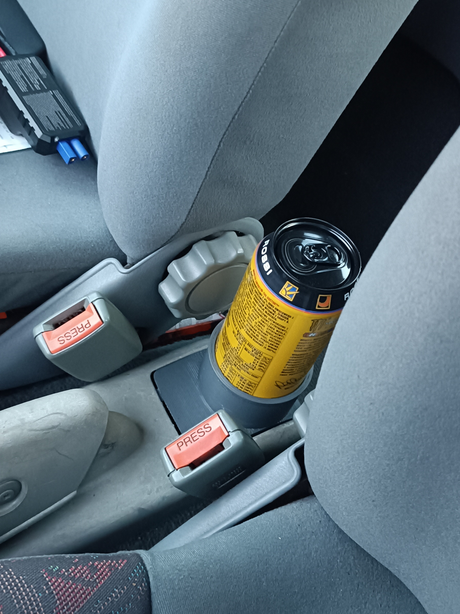 Nissan Micra K11 Cupholder