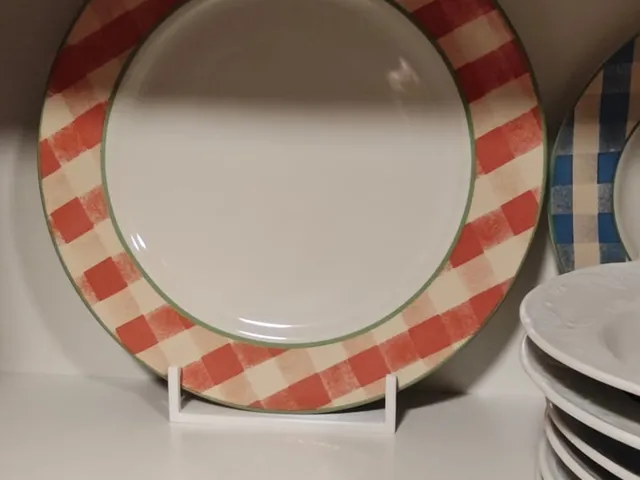 Soporte vertical para platos y fuentes planas