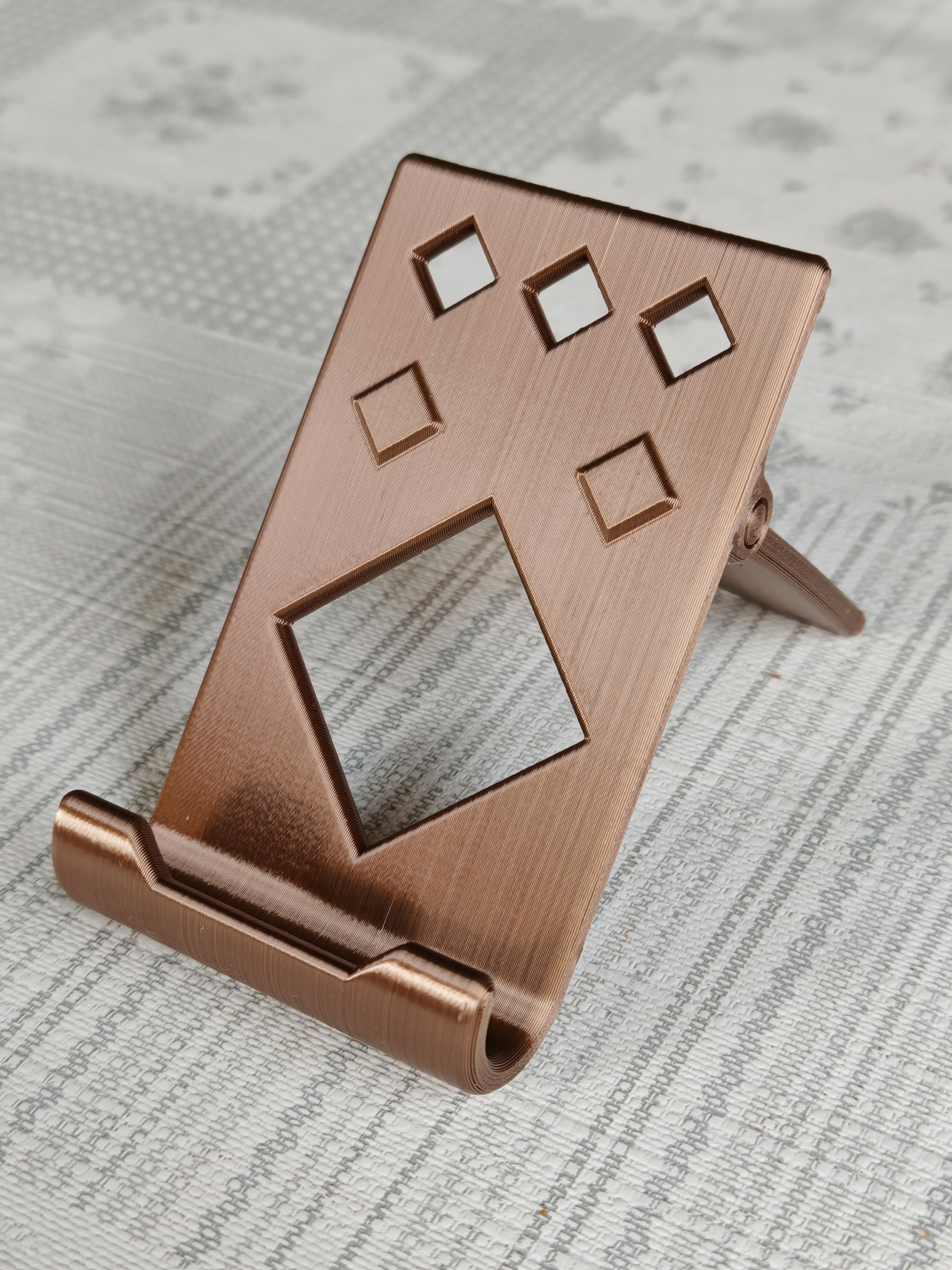 Phone stand with hinges (print in place, no supports) 3D model
